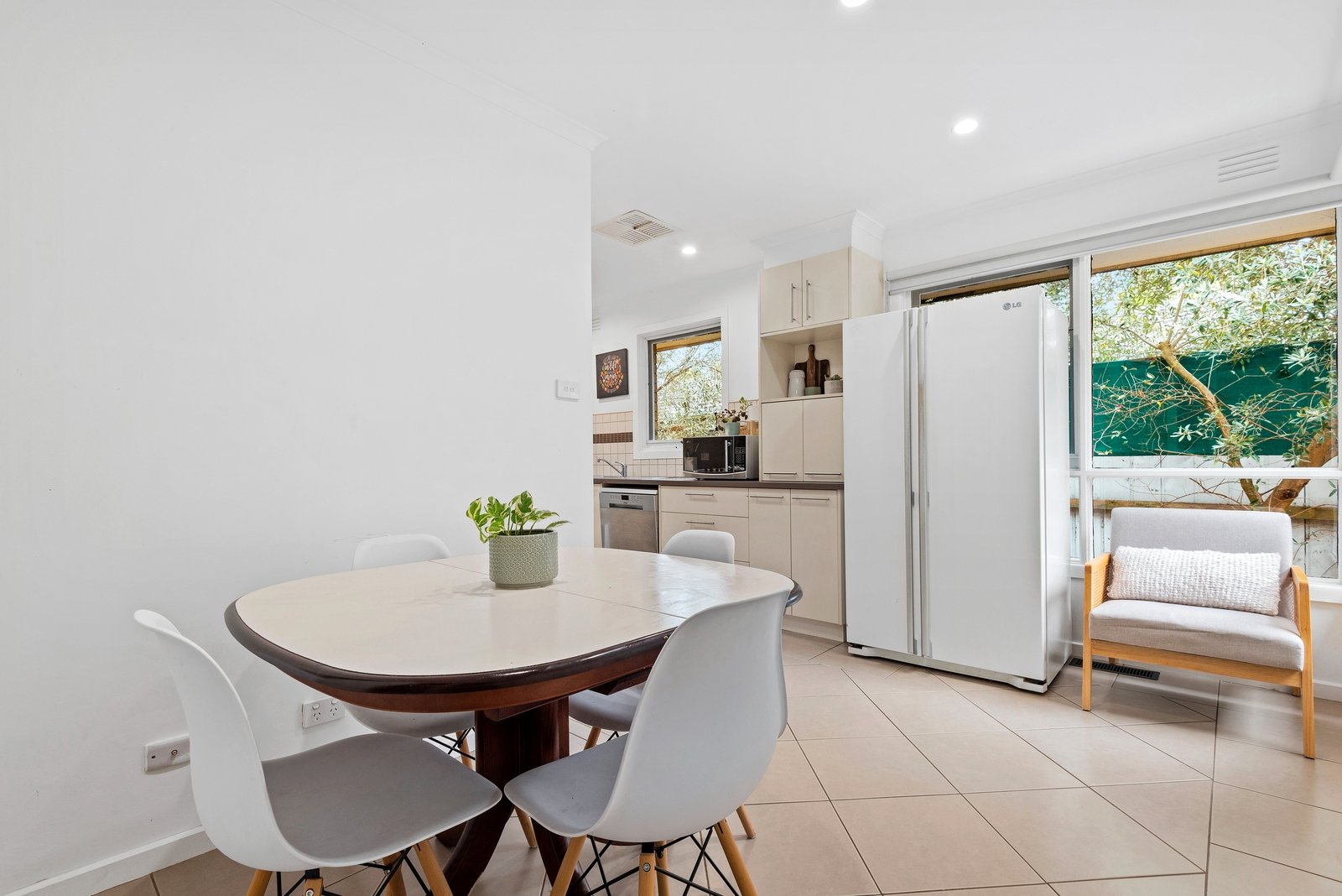 Property Gallery Thumbnail 6