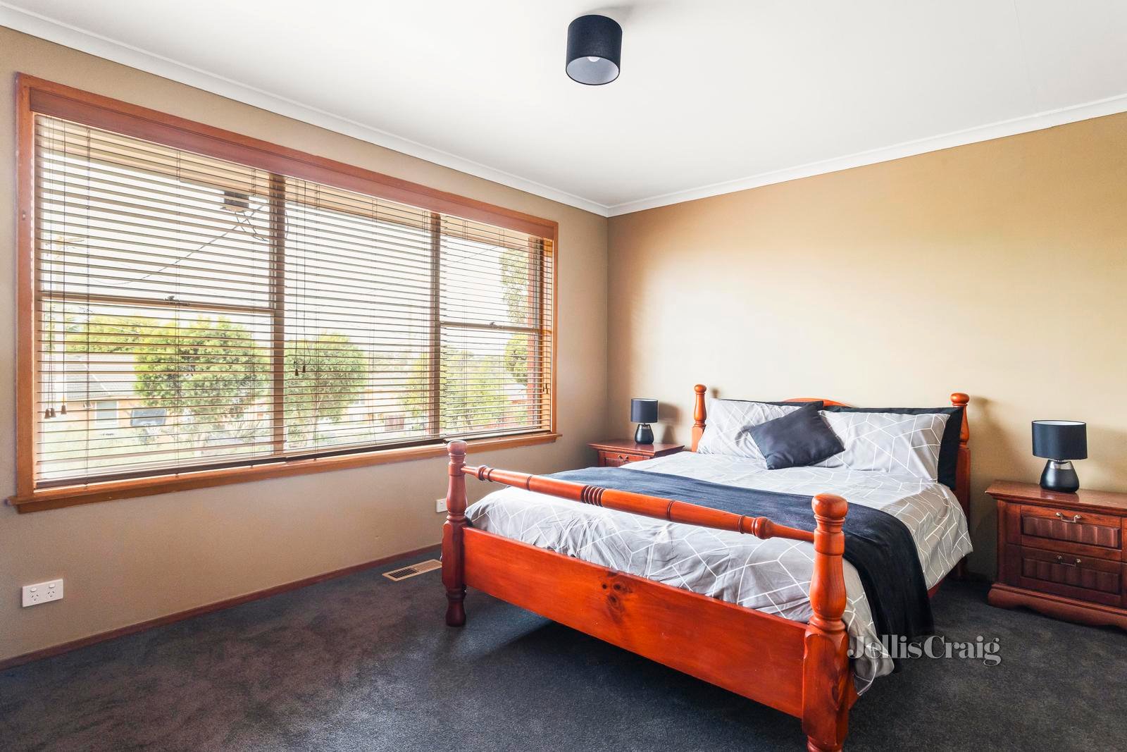 1 Westdale Court, Watsonia image 9