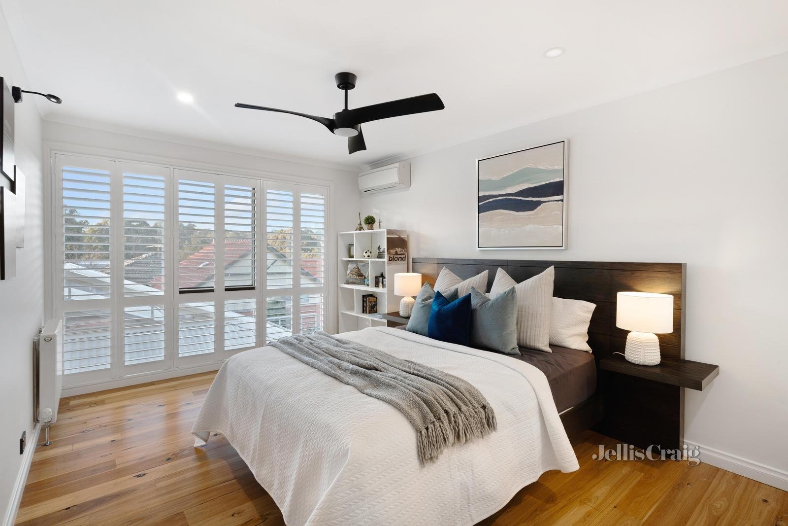 1 Wiaktun Crescent, Mount Waverley image 8