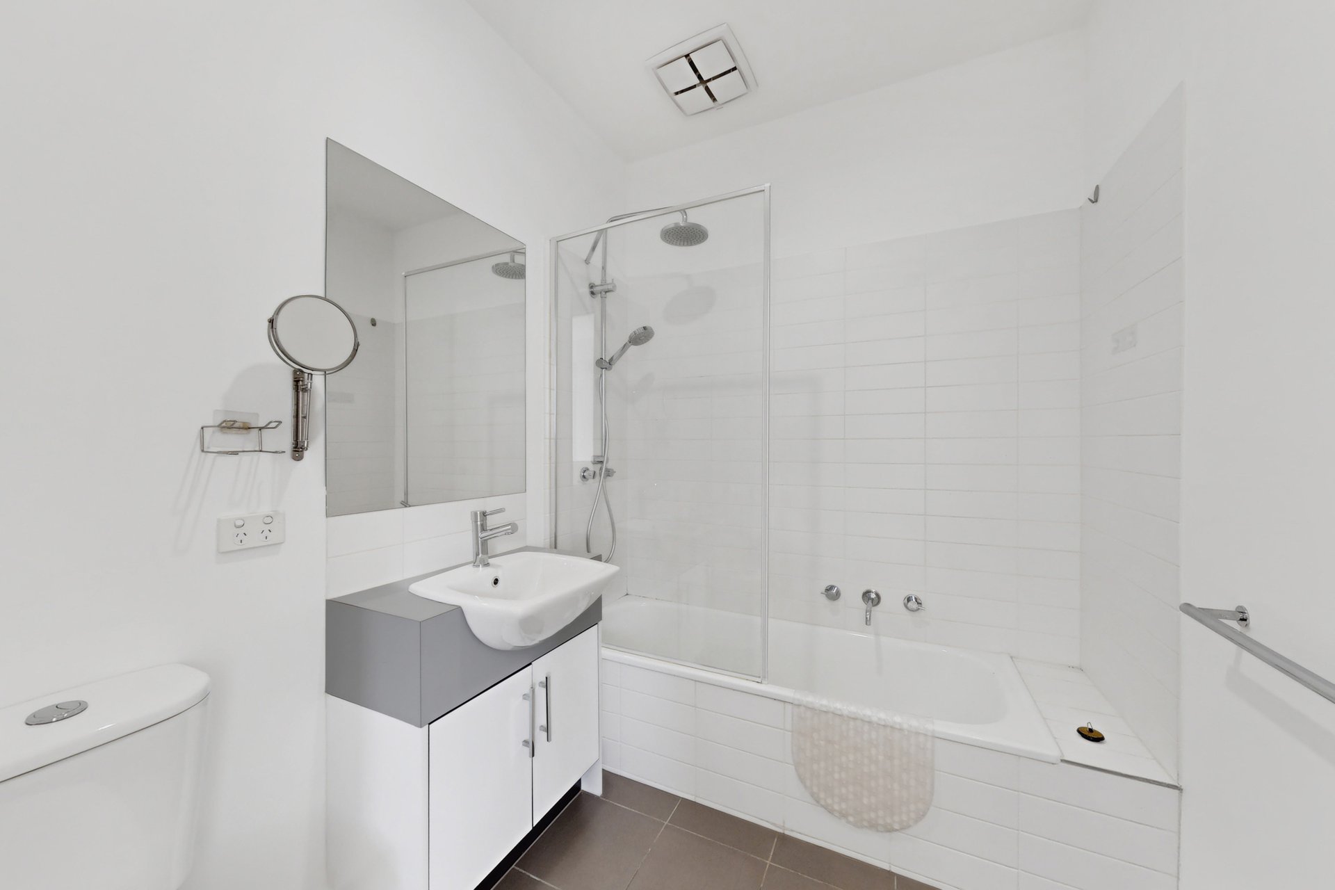1 Wilson Mews, North&nbsp;Melbourne image 7