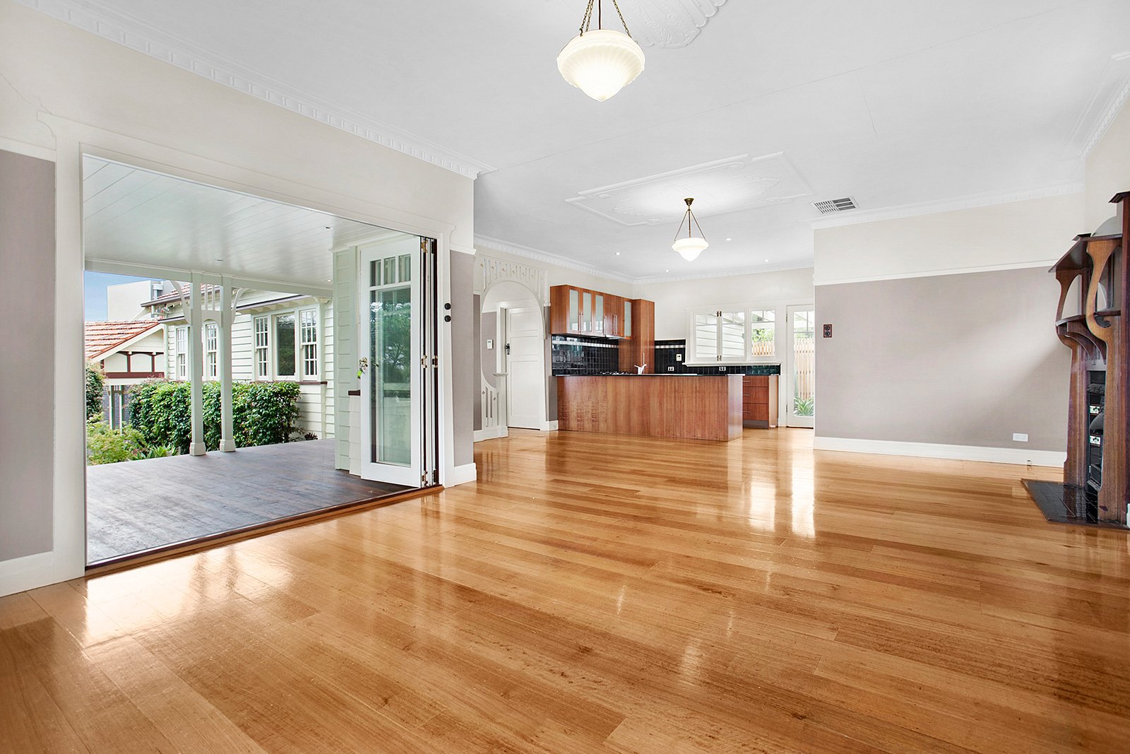 Property Gallery - Main Image