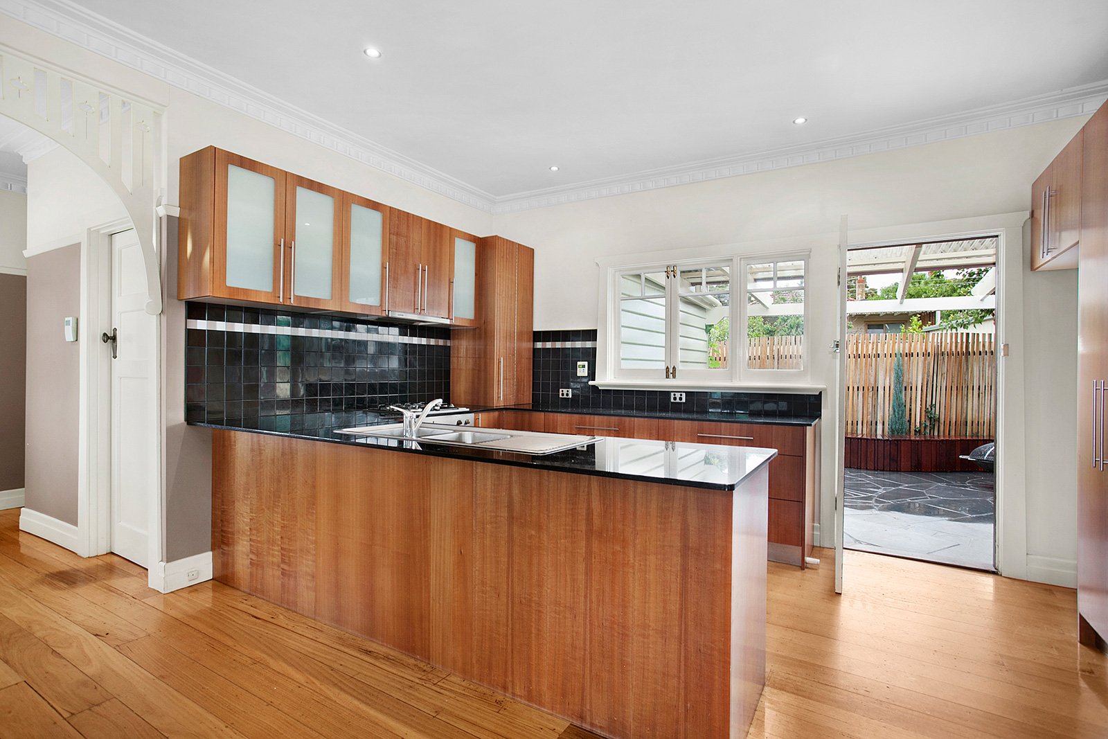 Property Gallery Thumbnail 4