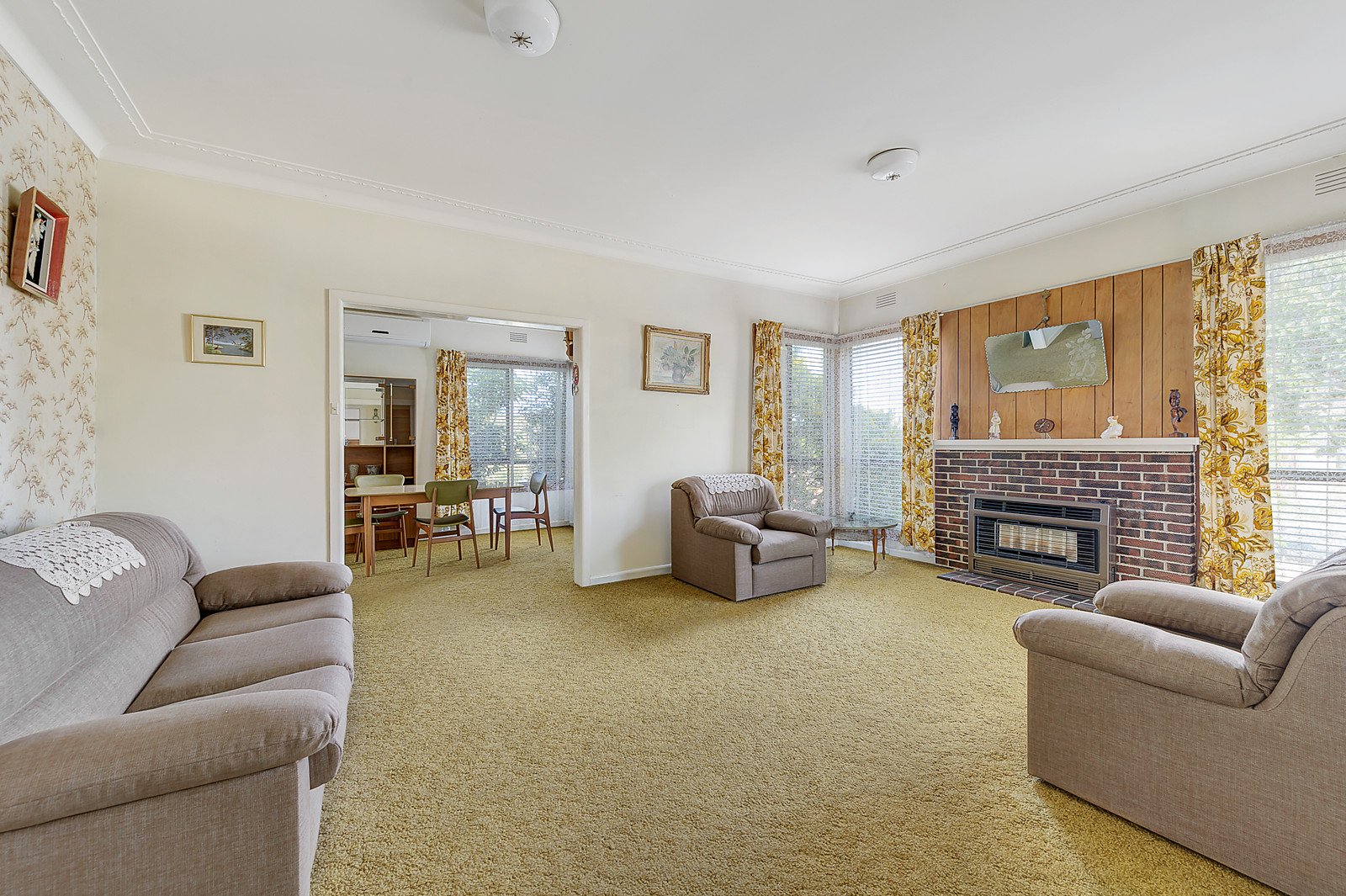 1 Wolai Avenue, Bentleigh East image 2