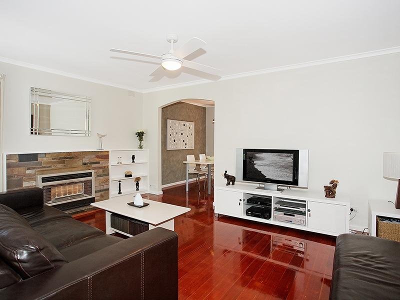 1 Woodlands Road, Heathmont image 2