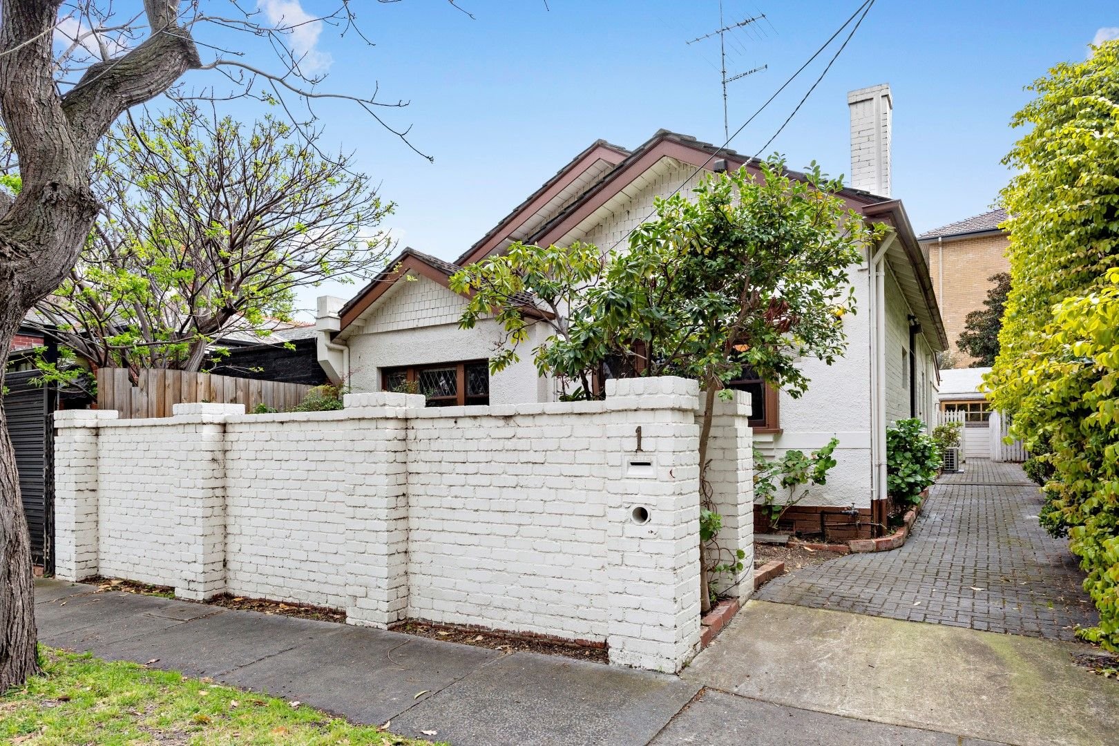 Property Gallery Thumbnail 6