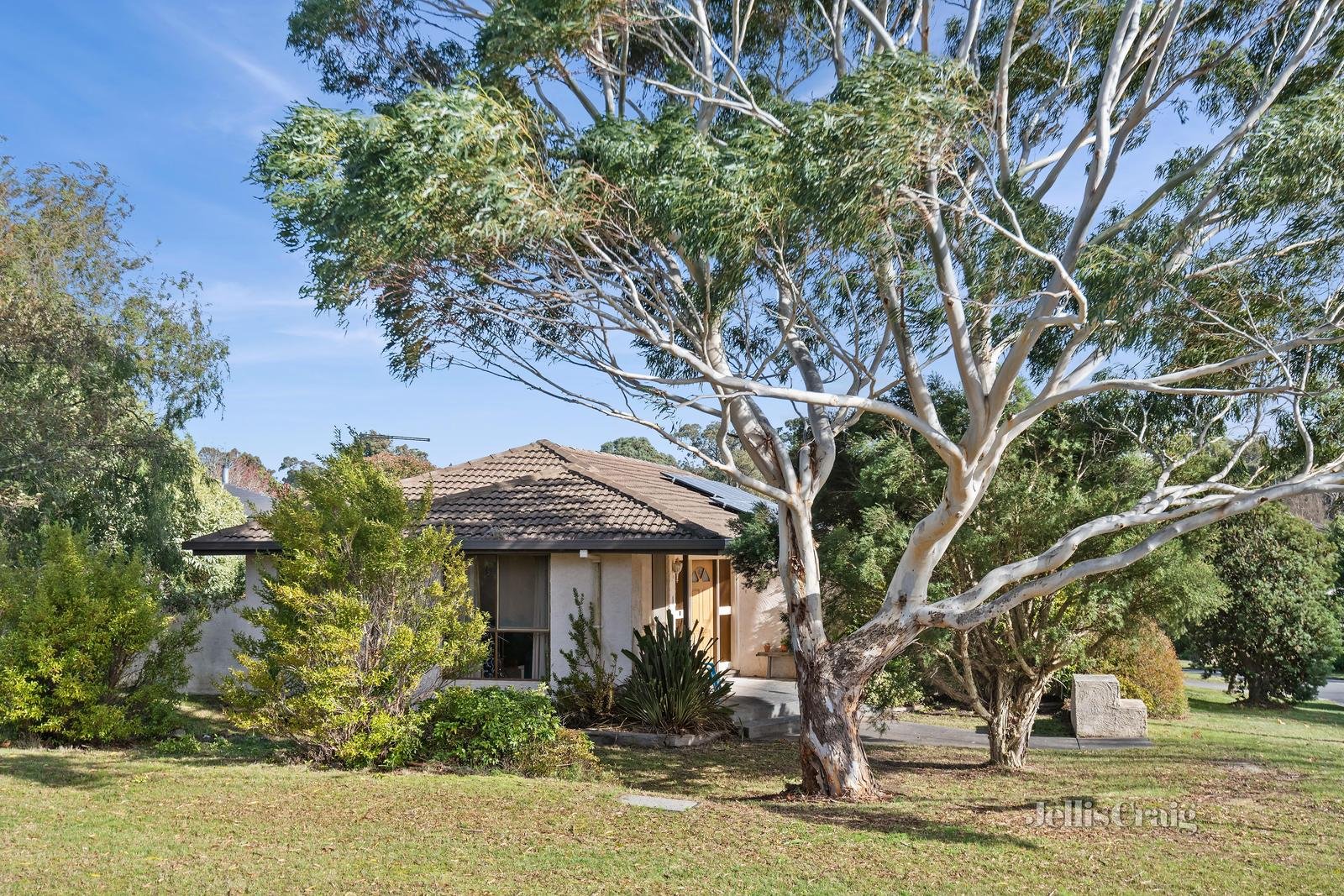 1 Yarana Drive, Mount Helen image 1