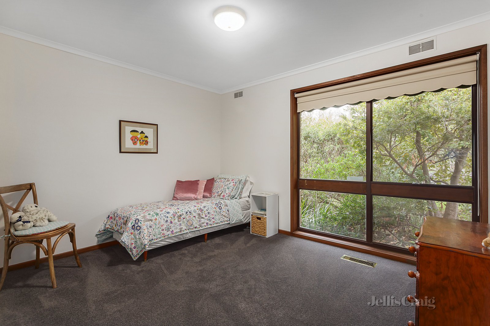 1 Yulong Court, Greensborough image 7