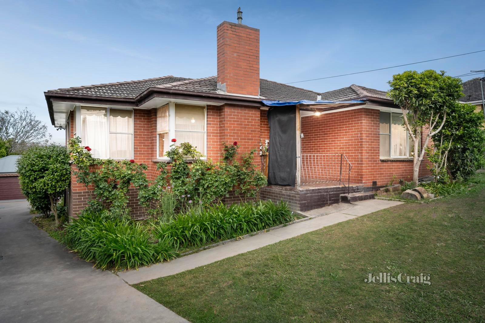 1 Yuruga Court, Mooroolbark image 1