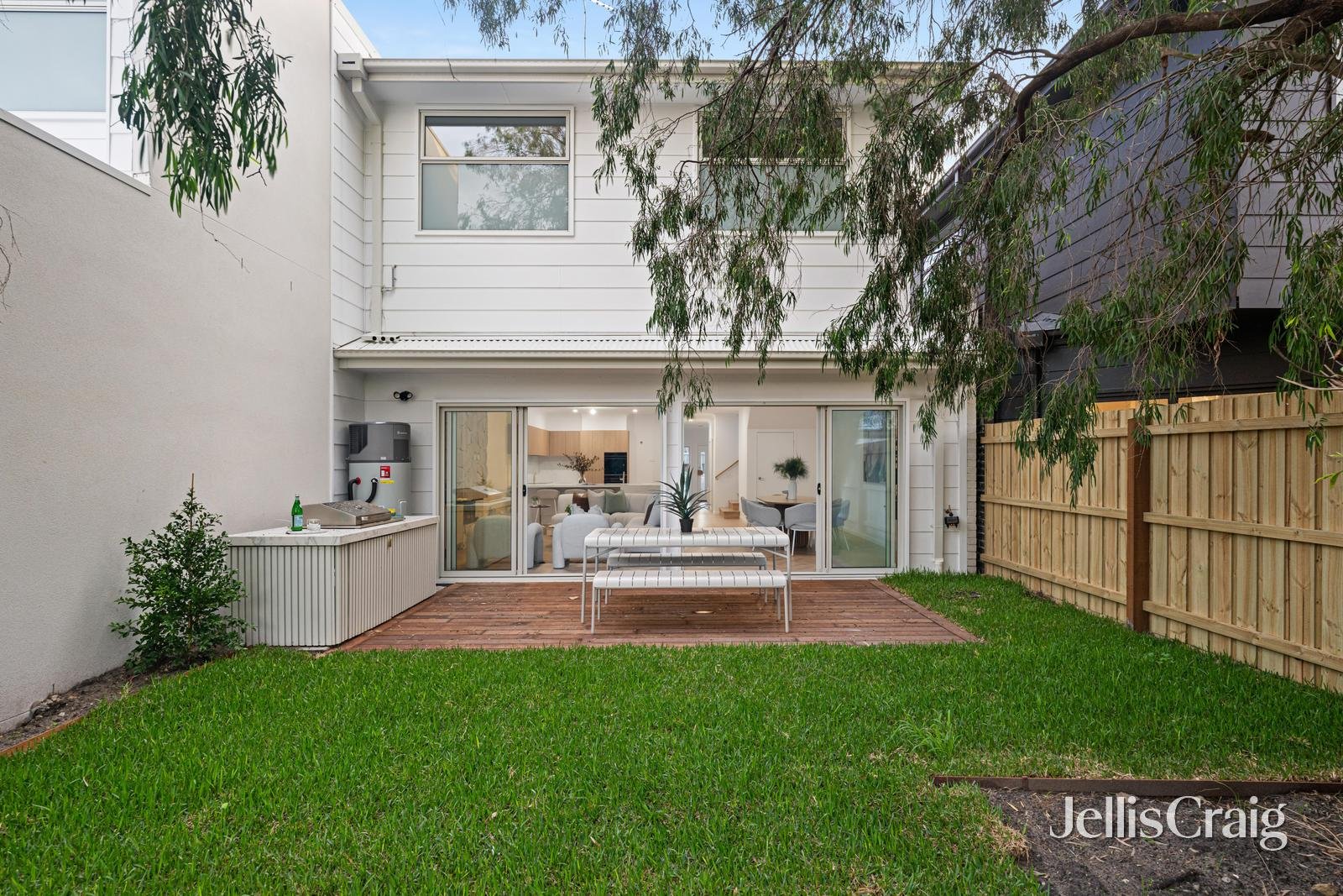 10-12 Vialls Avenue, Parkdale image 14
