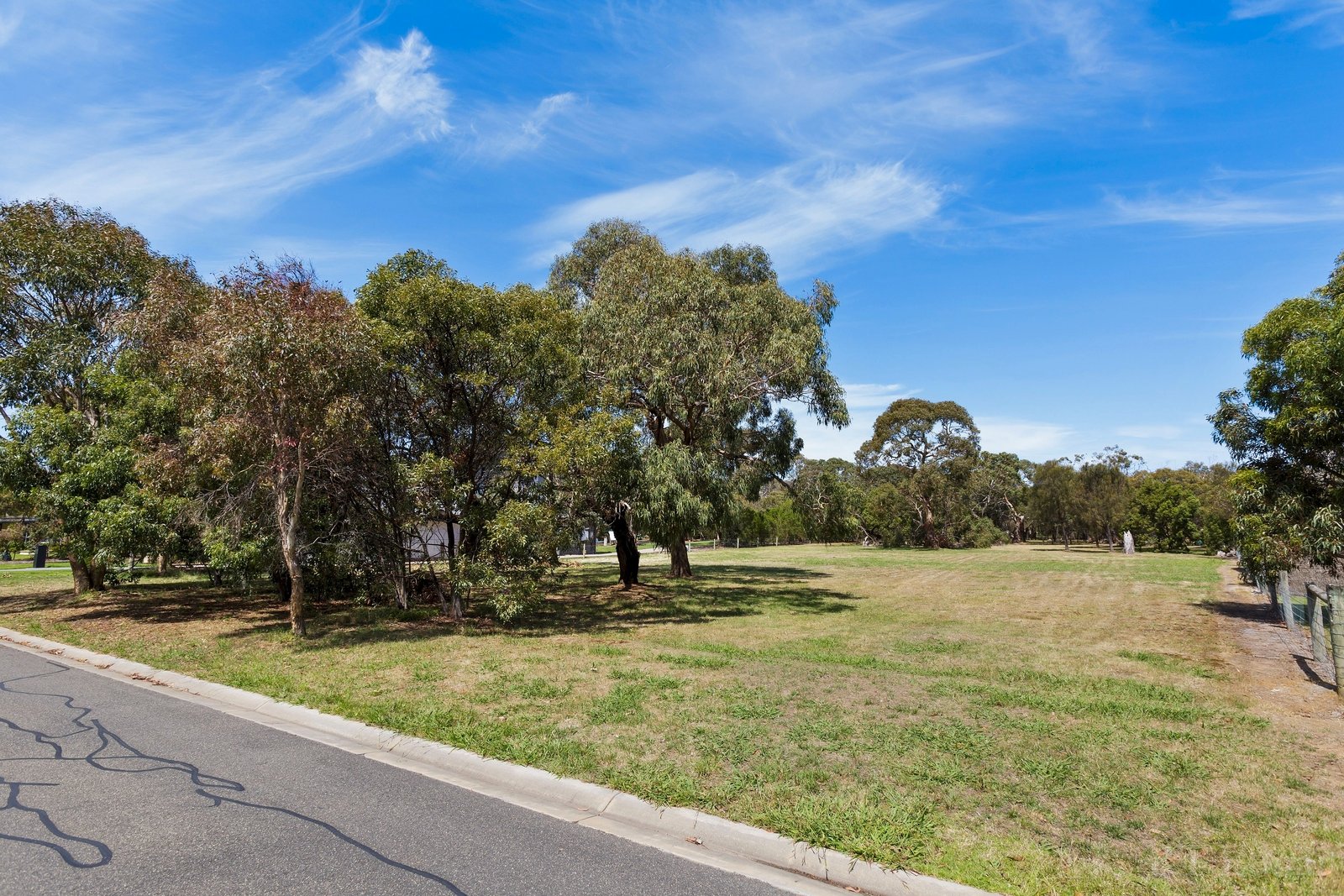 Property Gallery Thumbnail 3