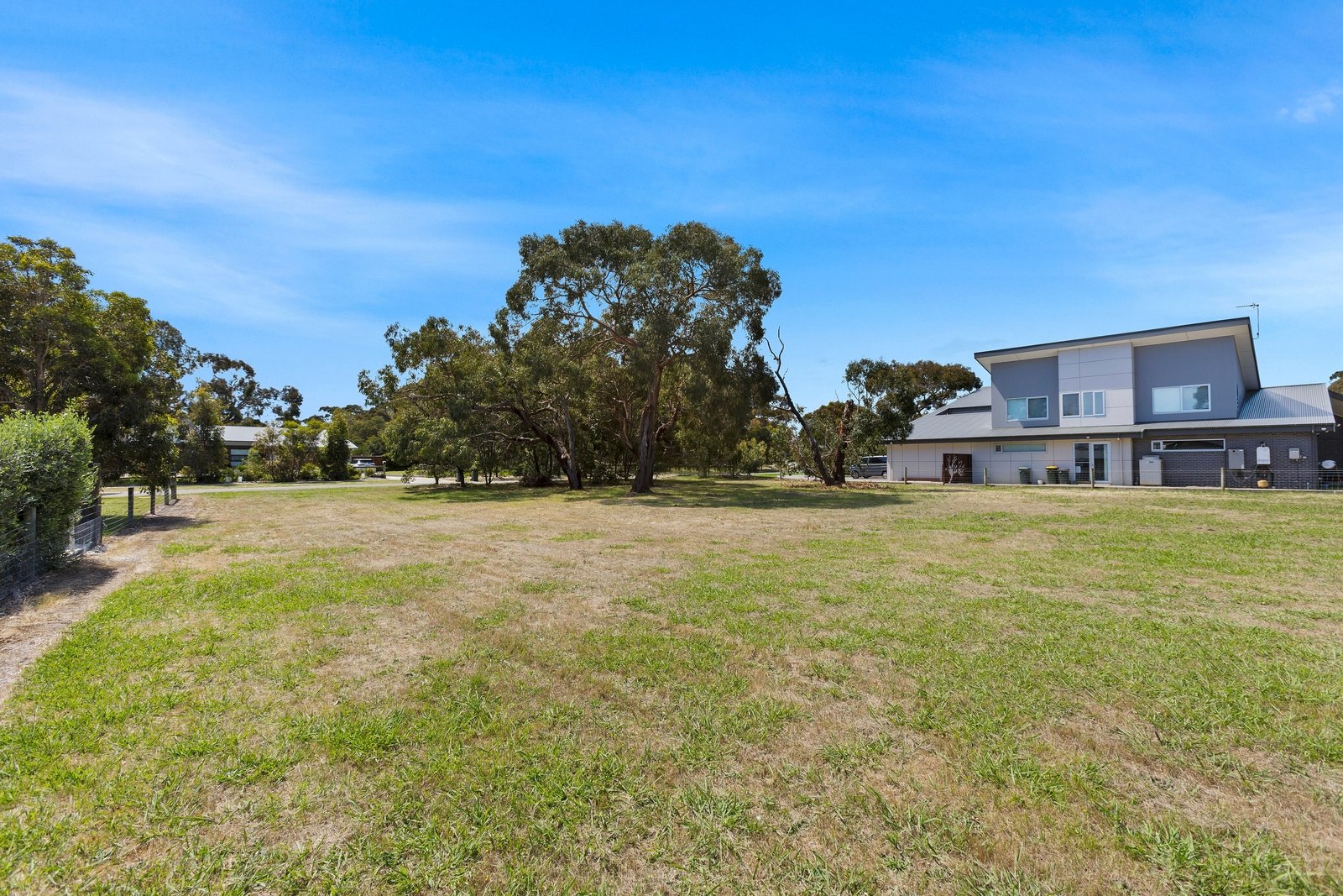 Property Gallery Thumbnail 8