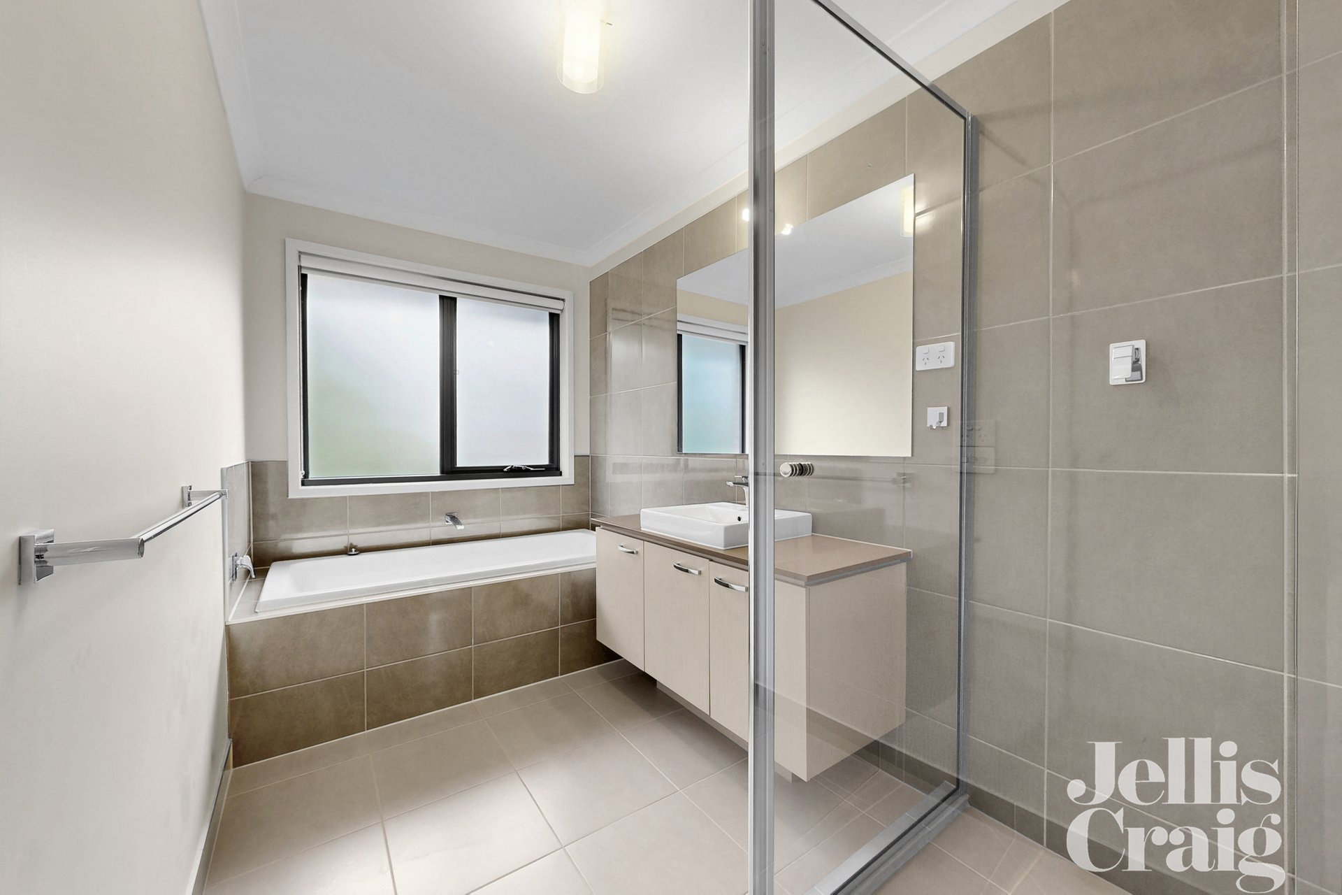 10 Abelia Street, Forest Hill image 5