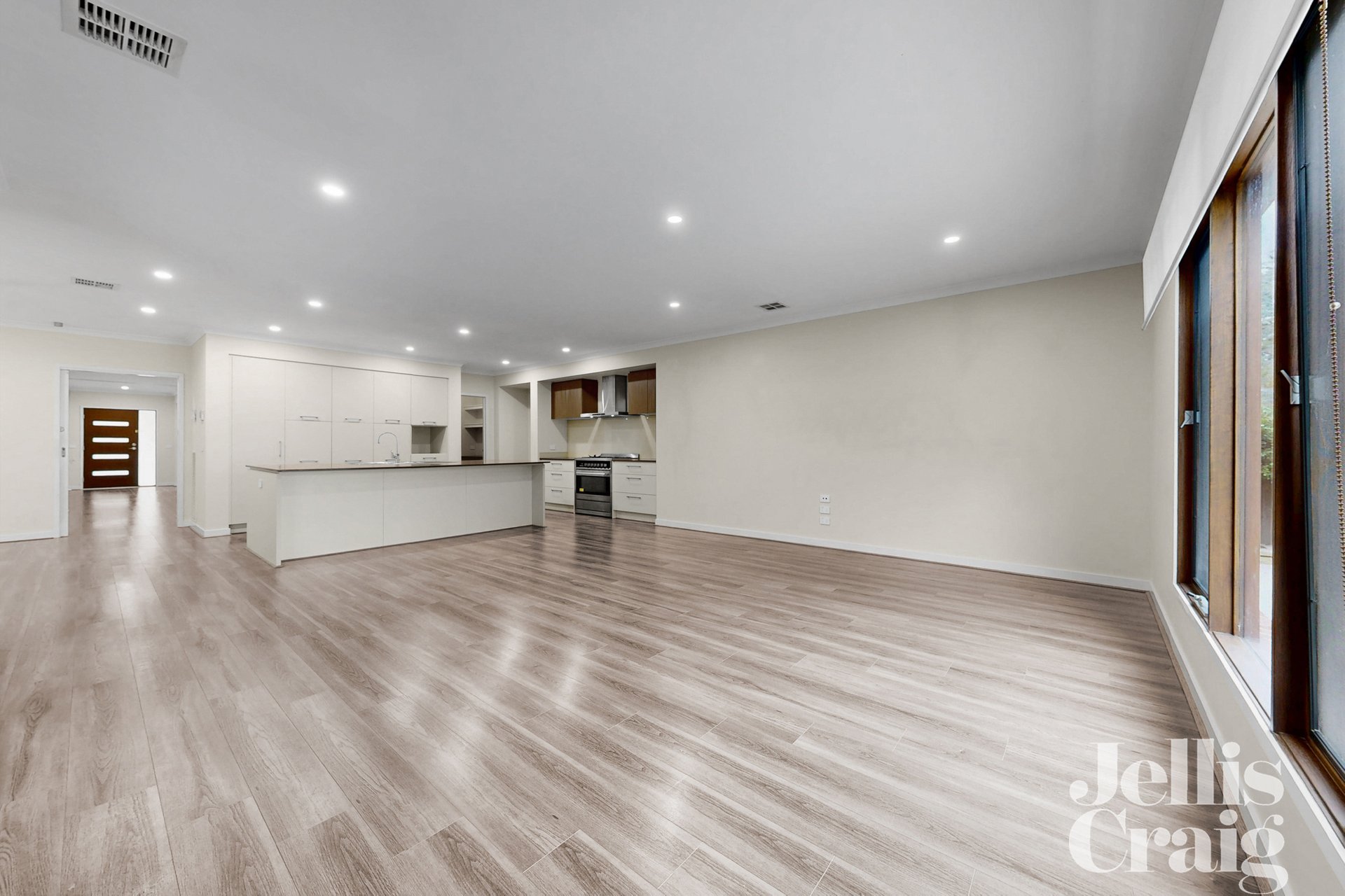 10 Abelia Street, Forest Hill image 7