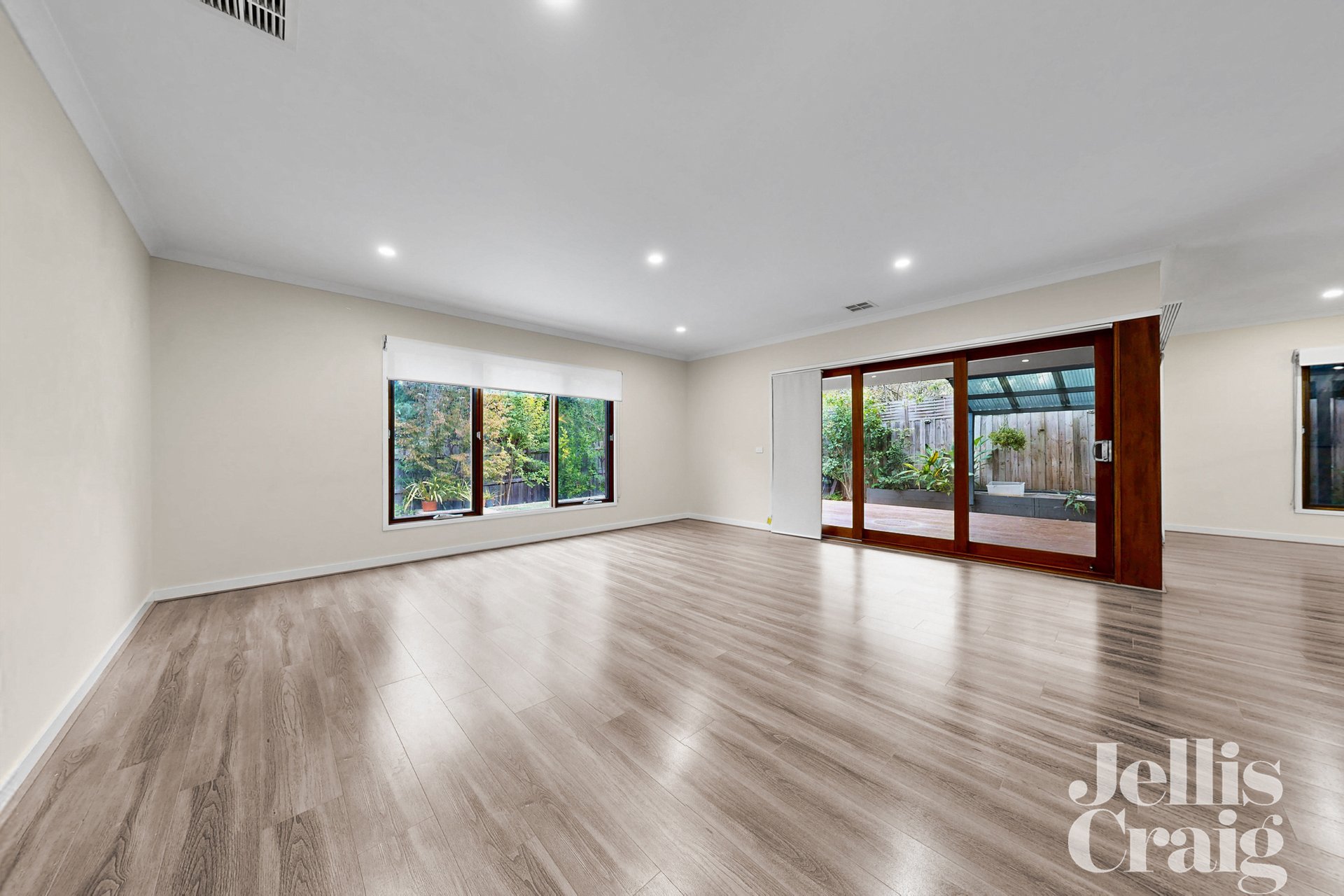 10 Abelia Street, Forest Hill image 8