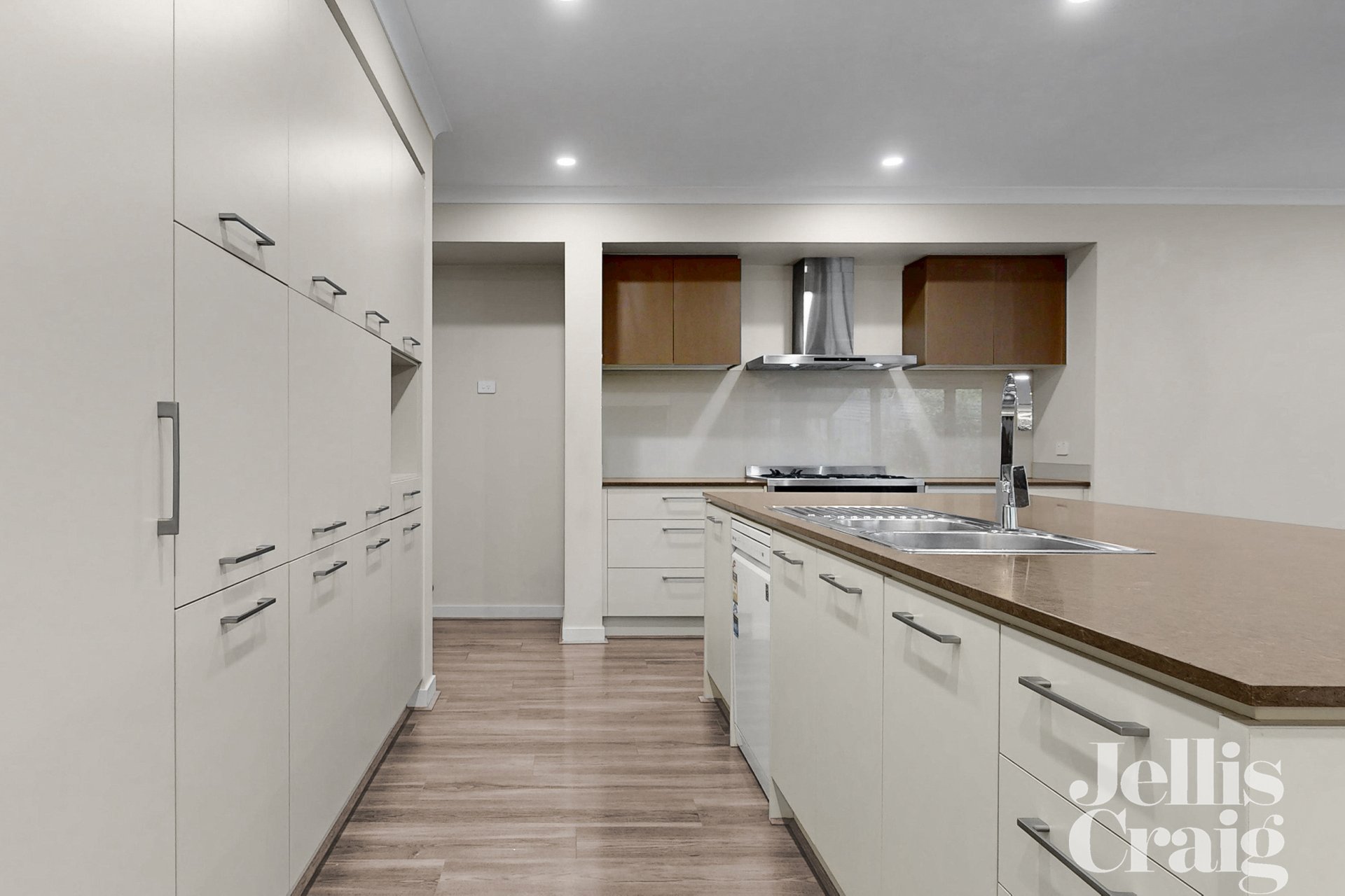 10 Abelia Street, Forest Hill image 10