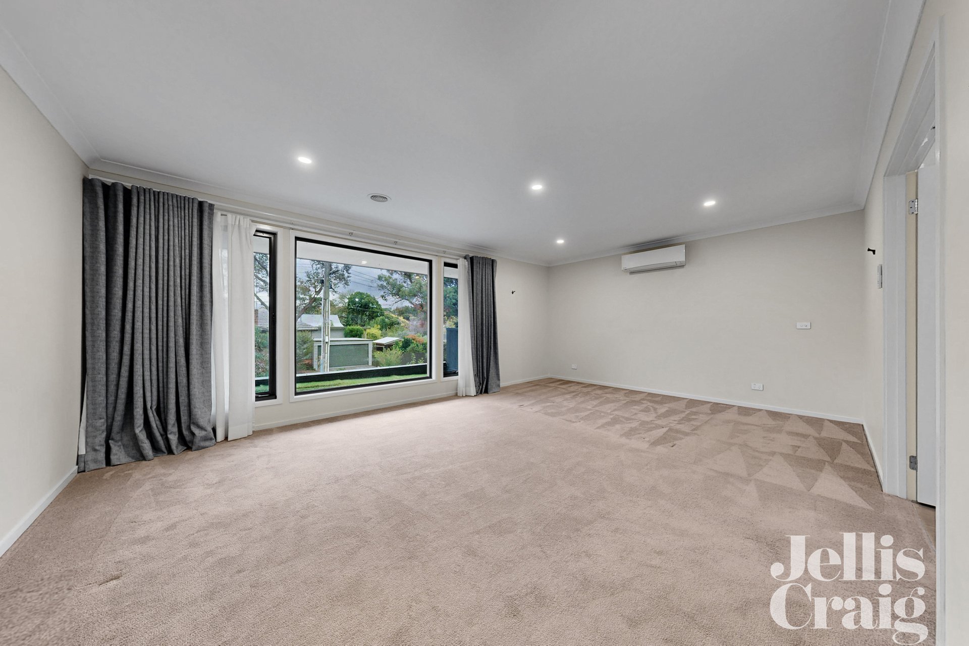10 Abelia Street, Forest Hill image 15