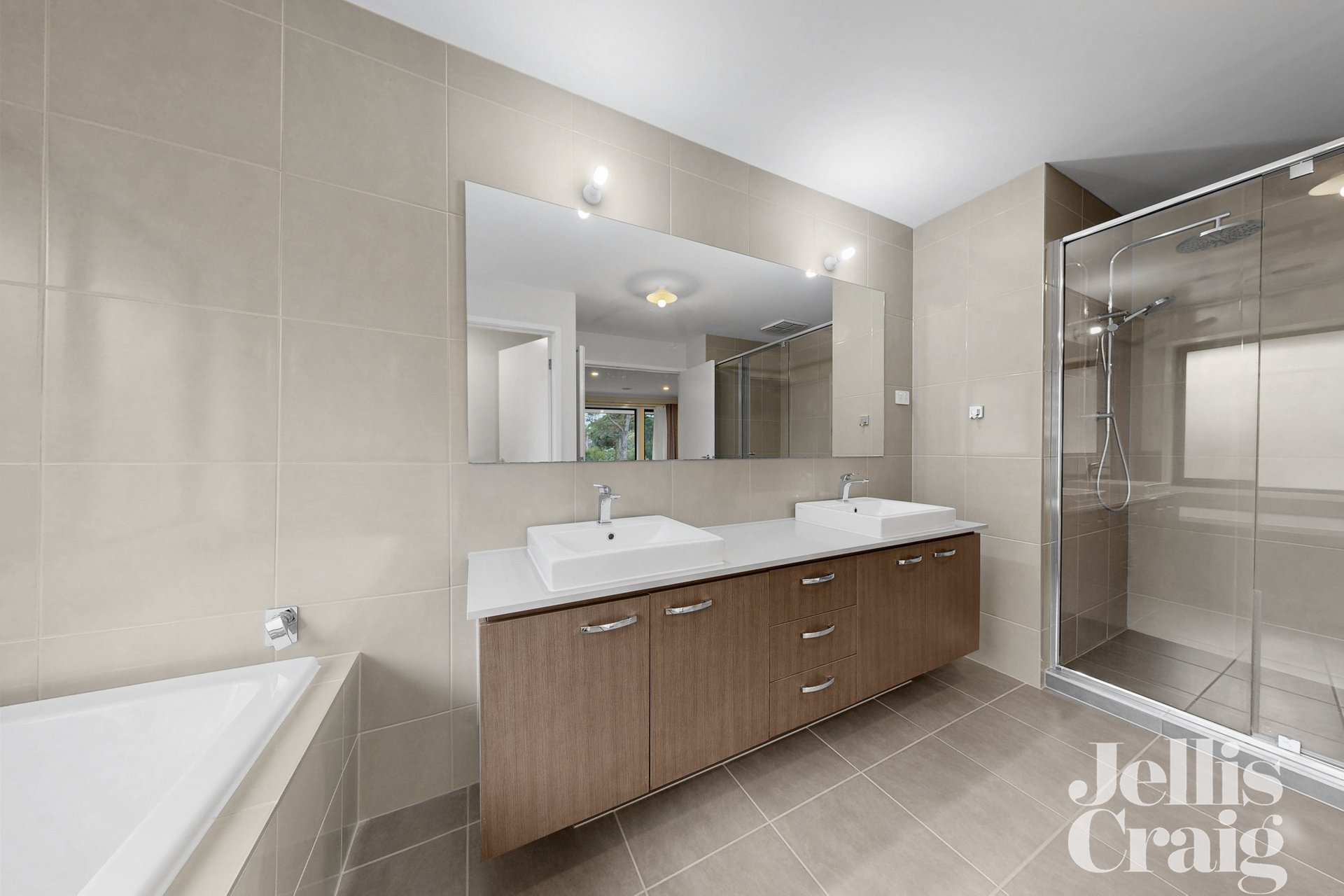 10 Abelia Street, Forest&nbsp;Hill image 4