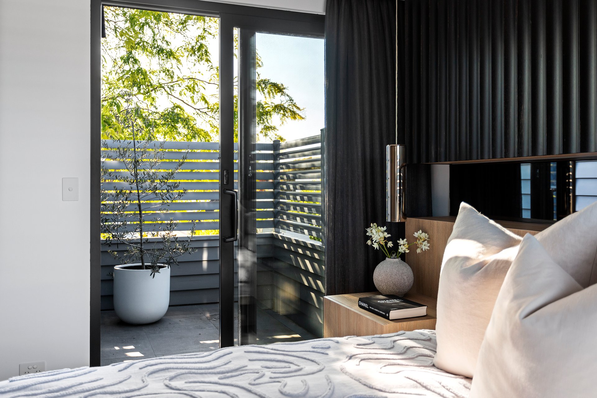 Property Gallery Thumbnail 8