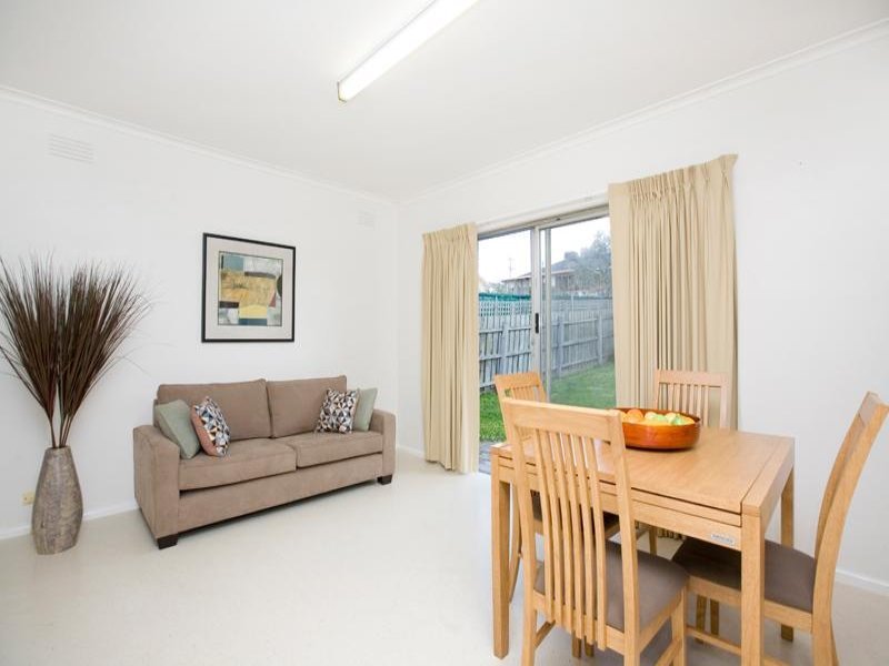 10 Ada Street, Doncaster image 3