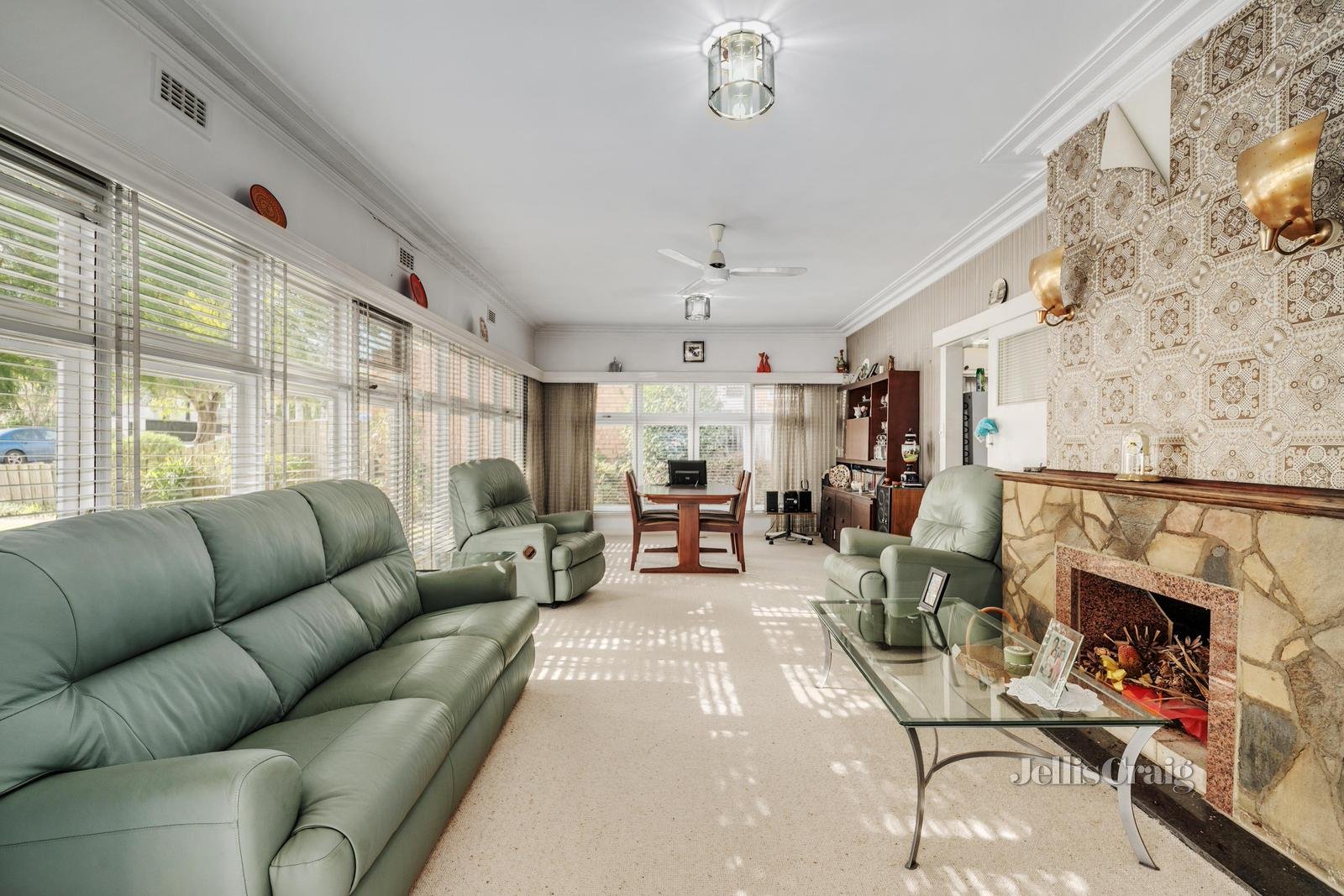 10 Albert Street, Mount Waverley image 3