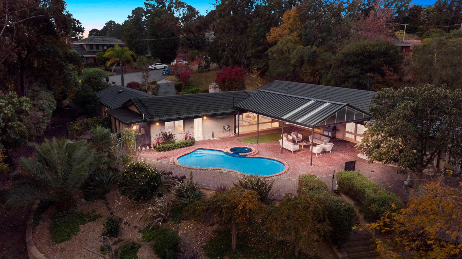 Property Gallery Thumbnail 13