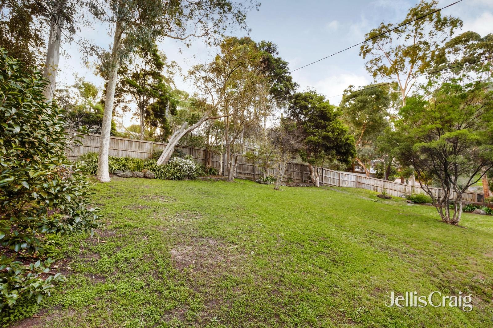 10 Albion Crescent, Greensborough image 14
