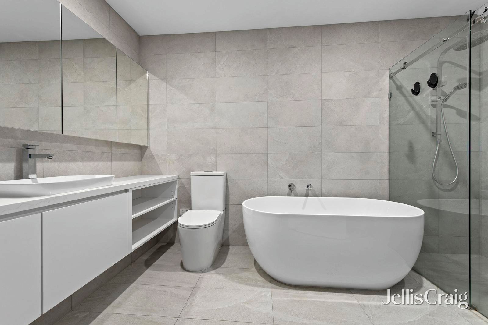 10 Alison Street, Mount Waverley image 8