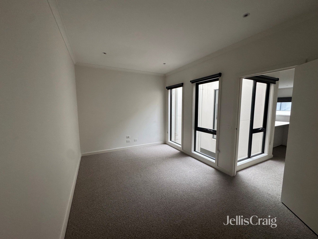 10 Amelia Street, Brunswick image 3
