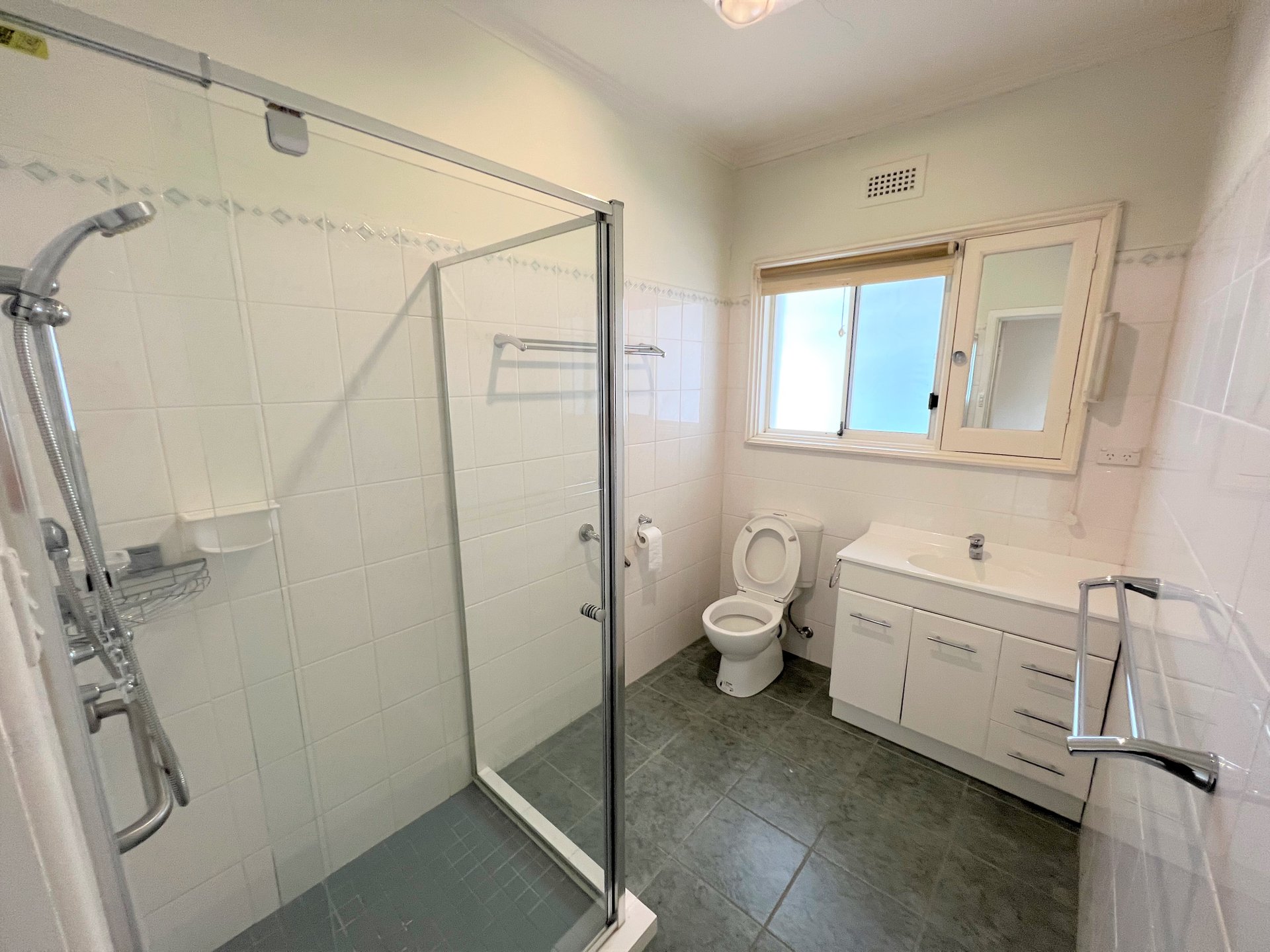 10 Amery Avenue, Blackburn image 7