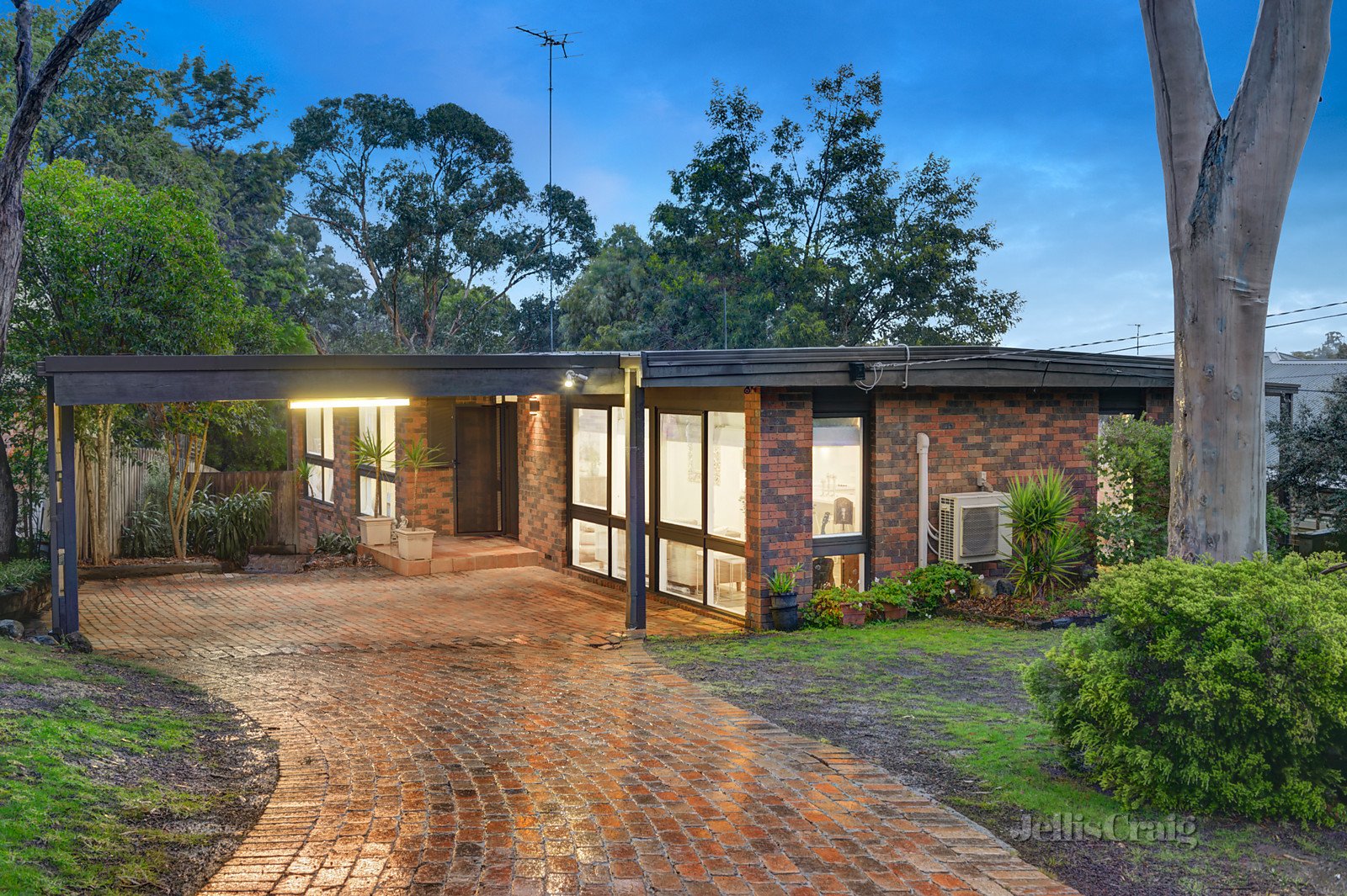 10 Andrews Street, Eltham image 1