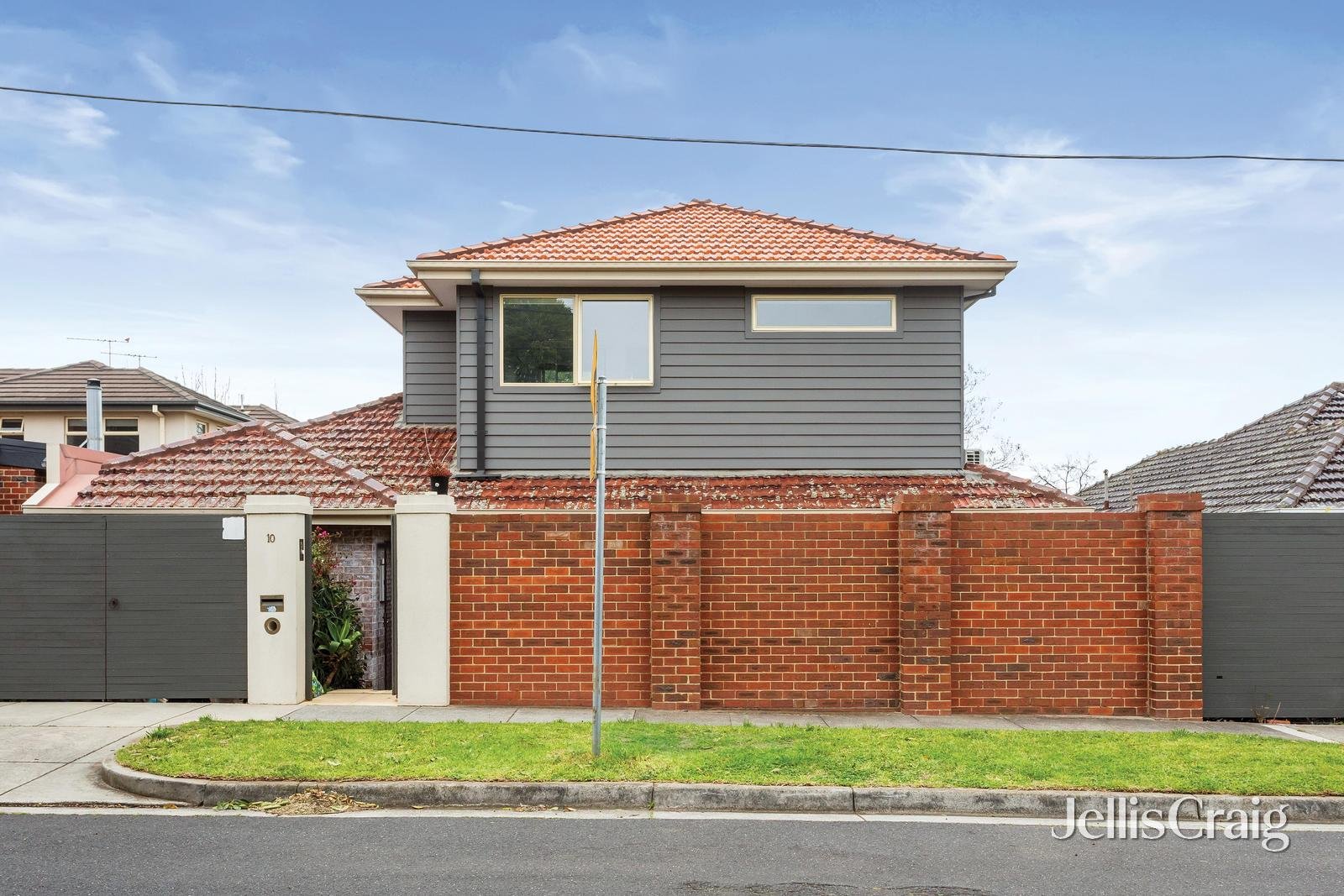 10 Anstee Grove, Bentleigh image 1
