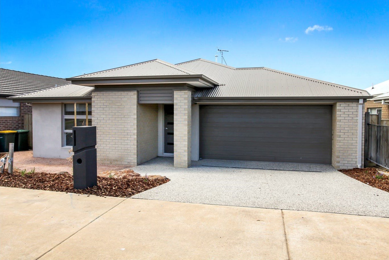Property Gallery - Main Image
