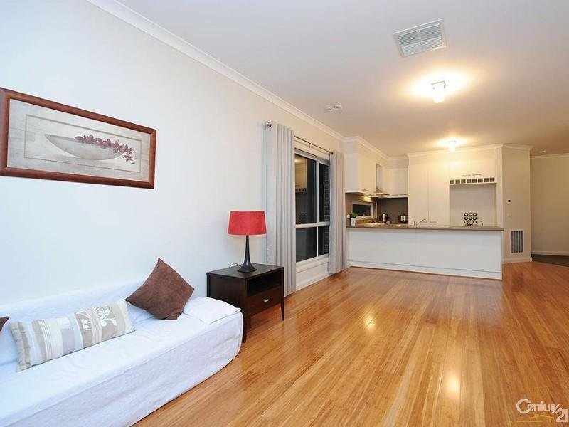 10 Arbour Avenue, Point Cook image 14