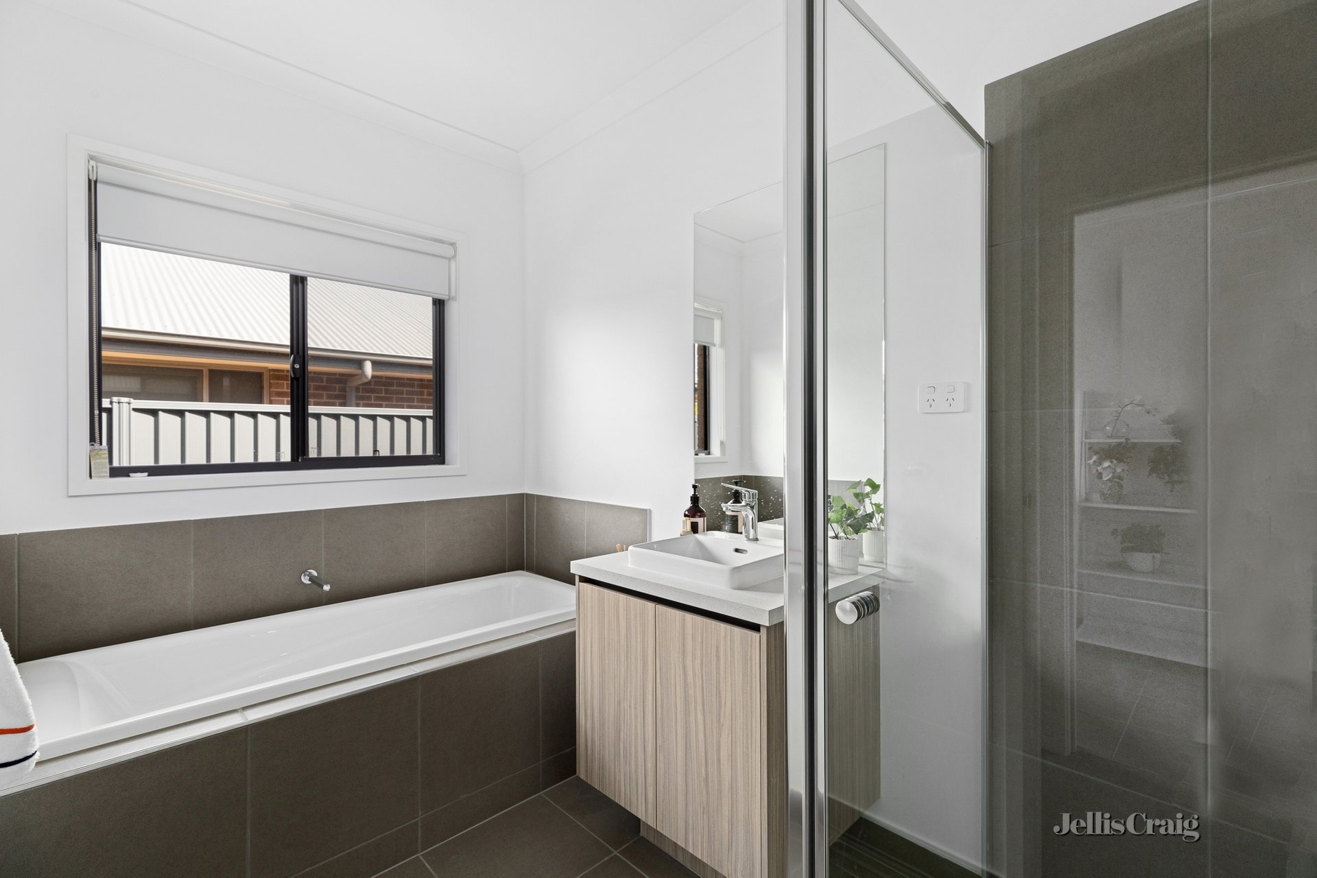 10 Armagh Street, Alfredton image 7