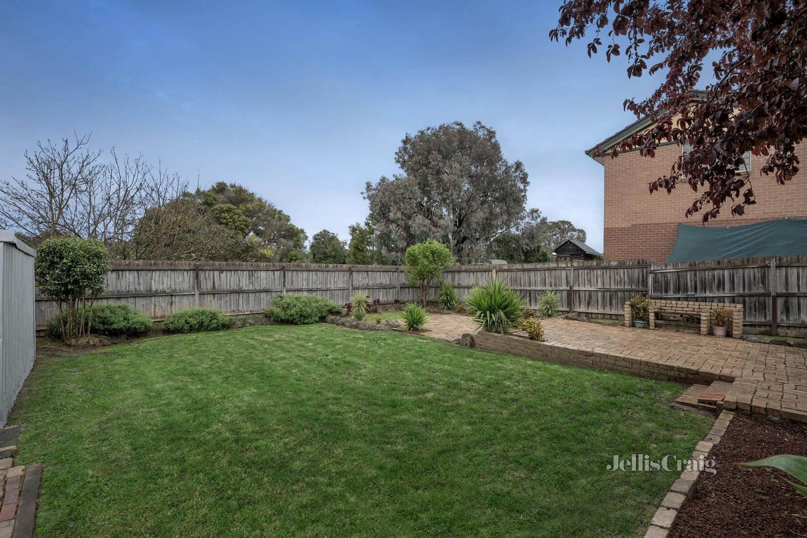 10 Avalon Avenue, Glen Waverley image 12