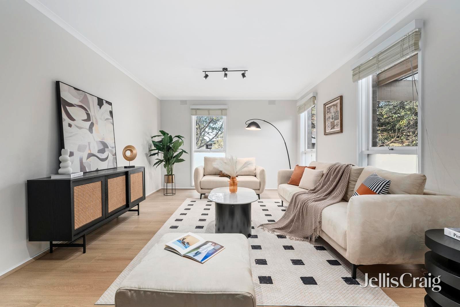10 Banbury Street, Burwood East image 3
