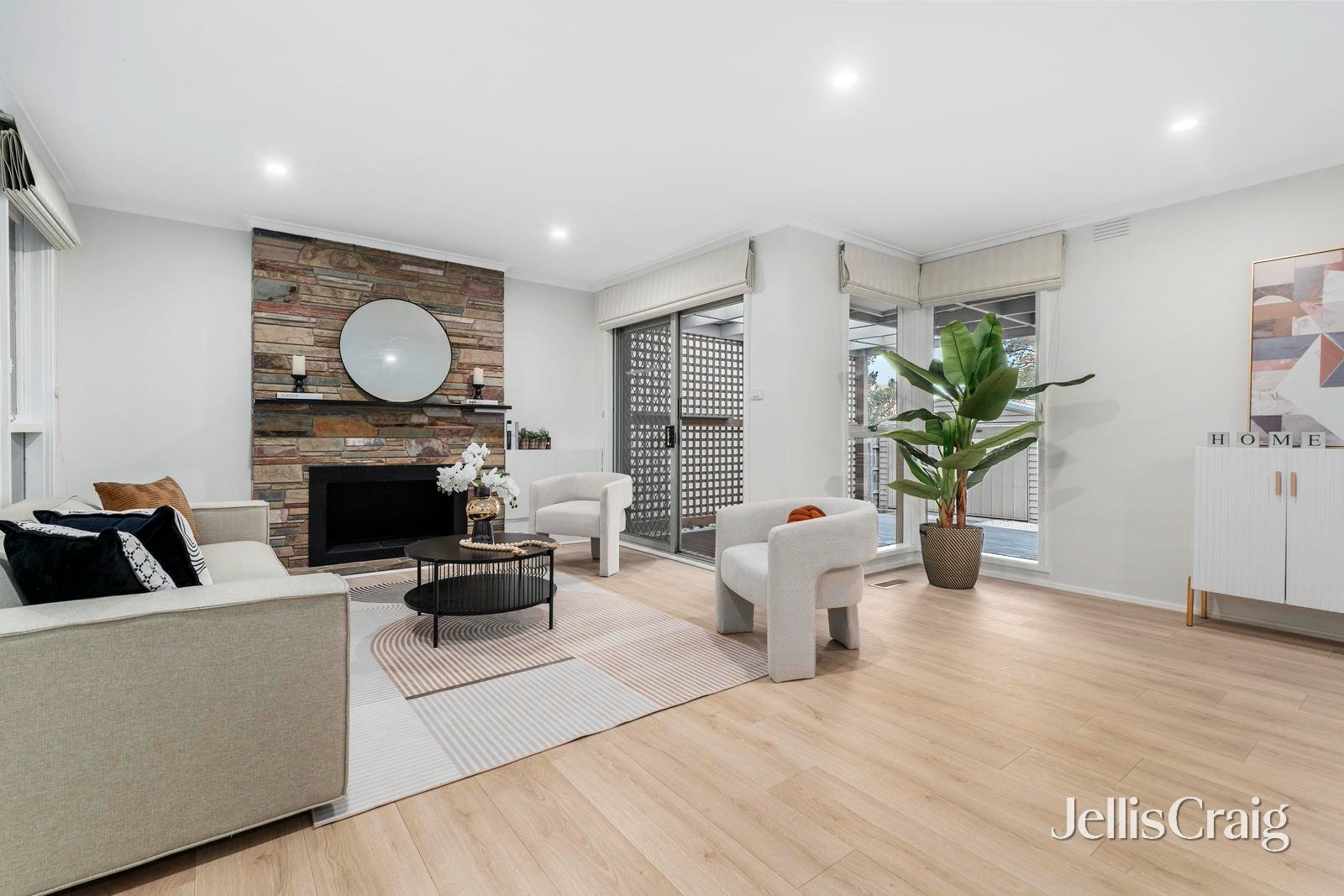 10 Banbury Street, Burwood East image 4