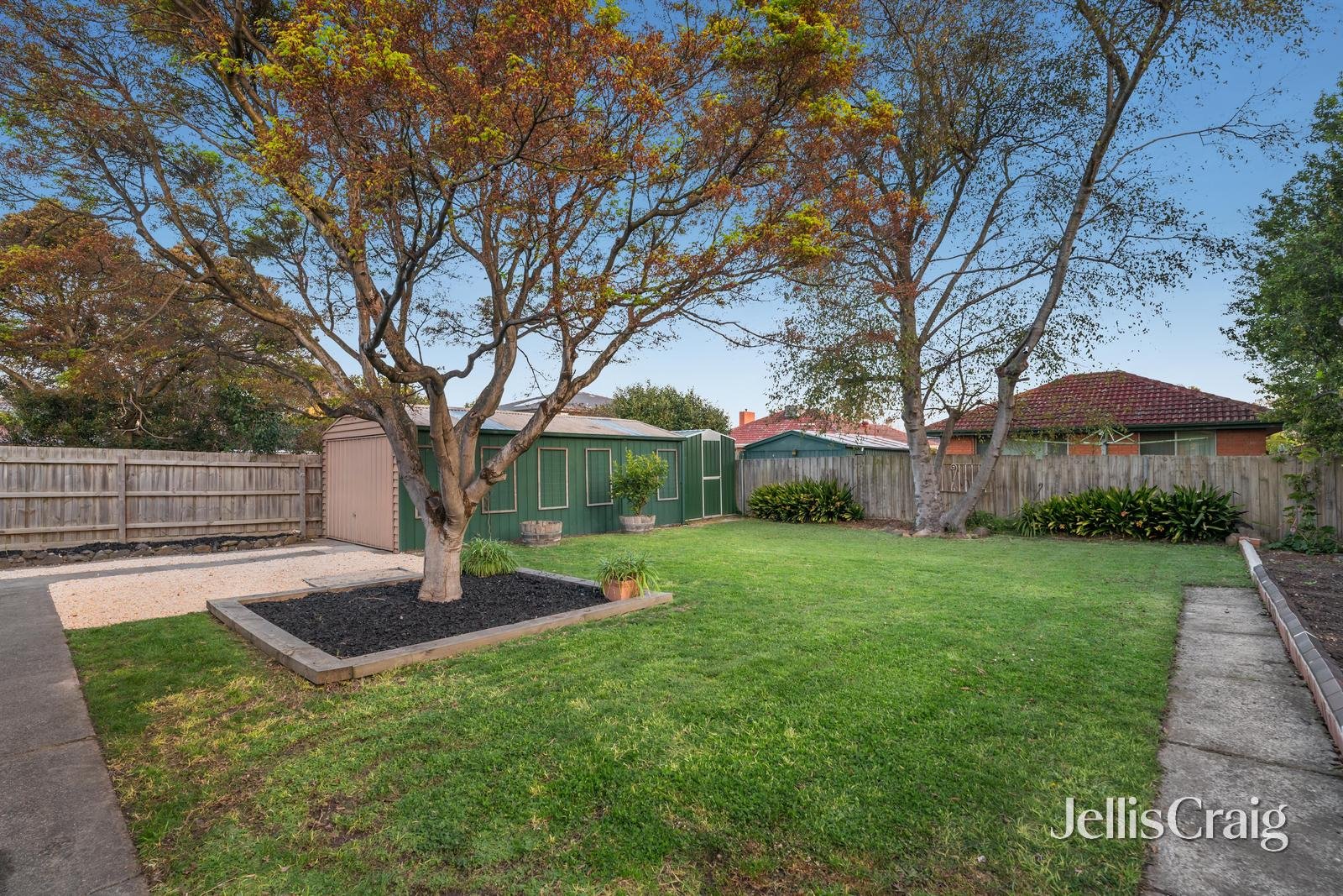 10 Banbury Street, Burwood East image 13