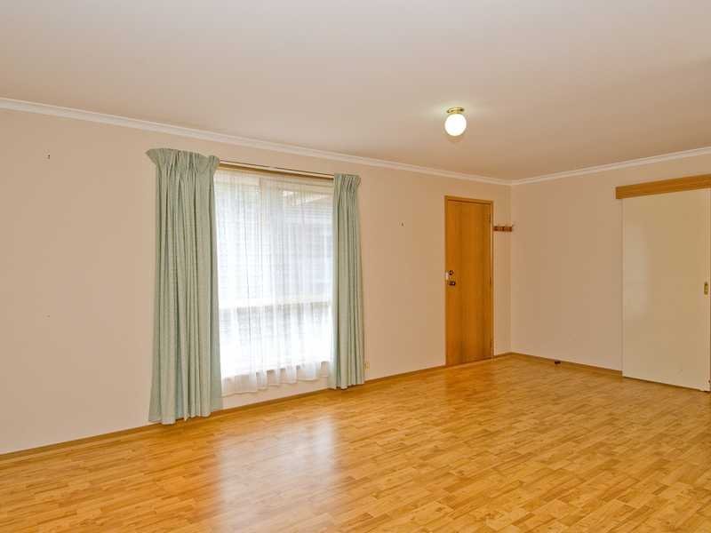 10 Banksia Place, Grovedale image 3