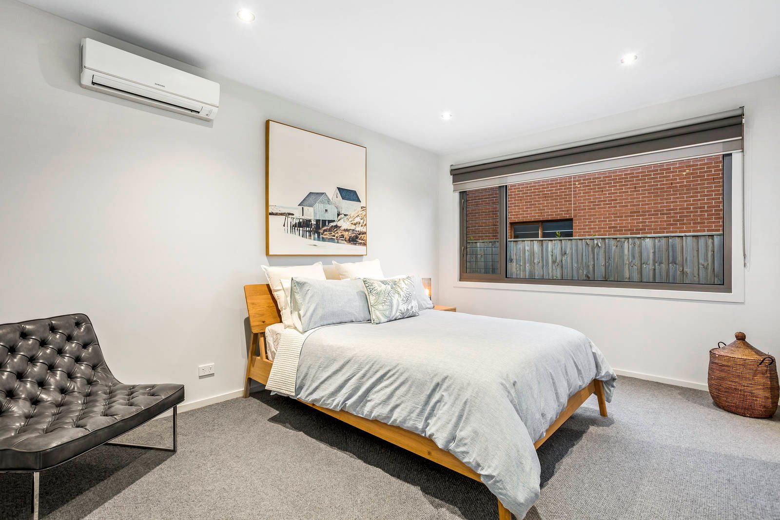Property Gallery Thumbnail 11