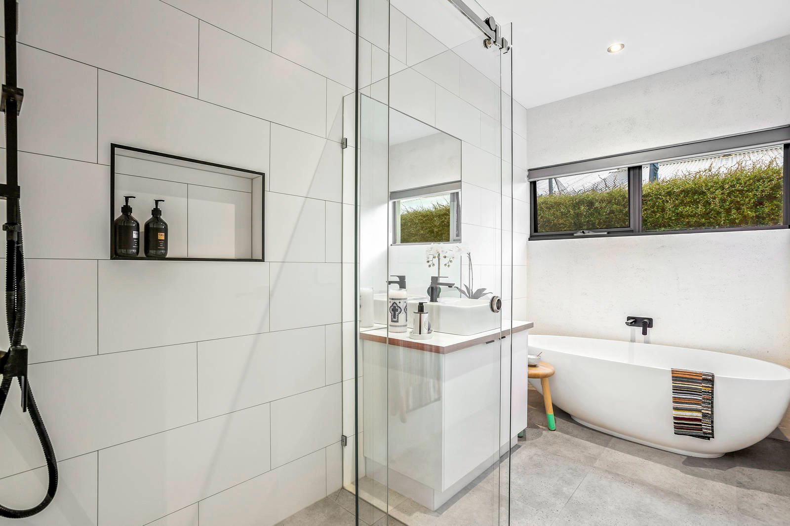Property Gallery Thumbnail 12