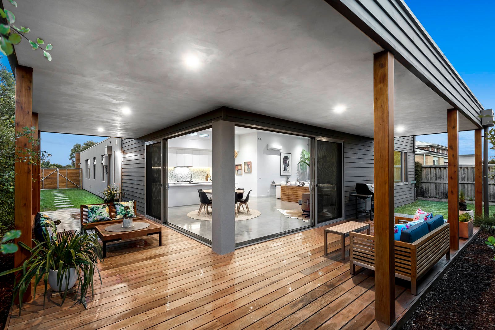 Property Gallery Thumbnail 14