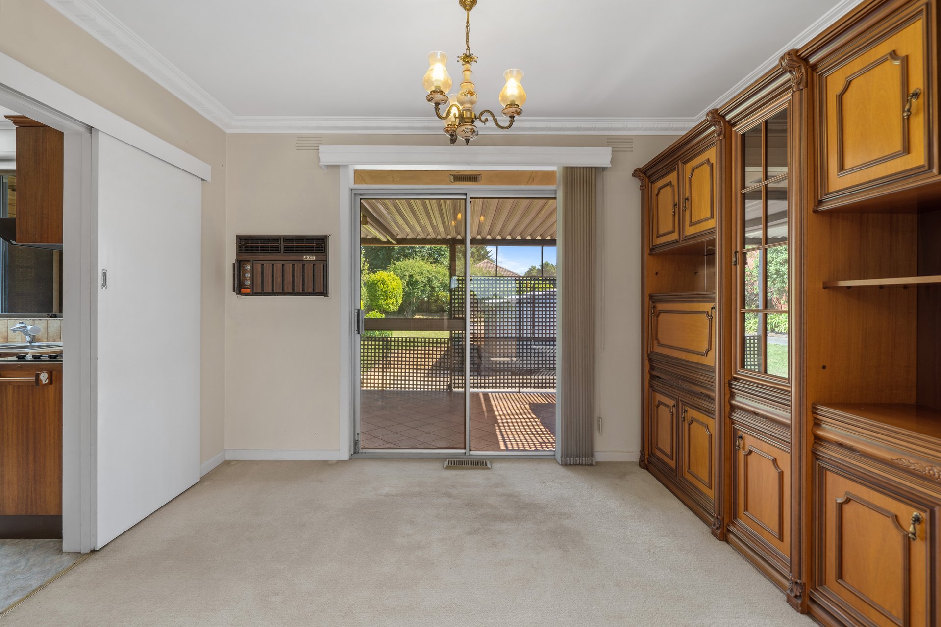 10 Barlyn Road, Mount Waverley image 4