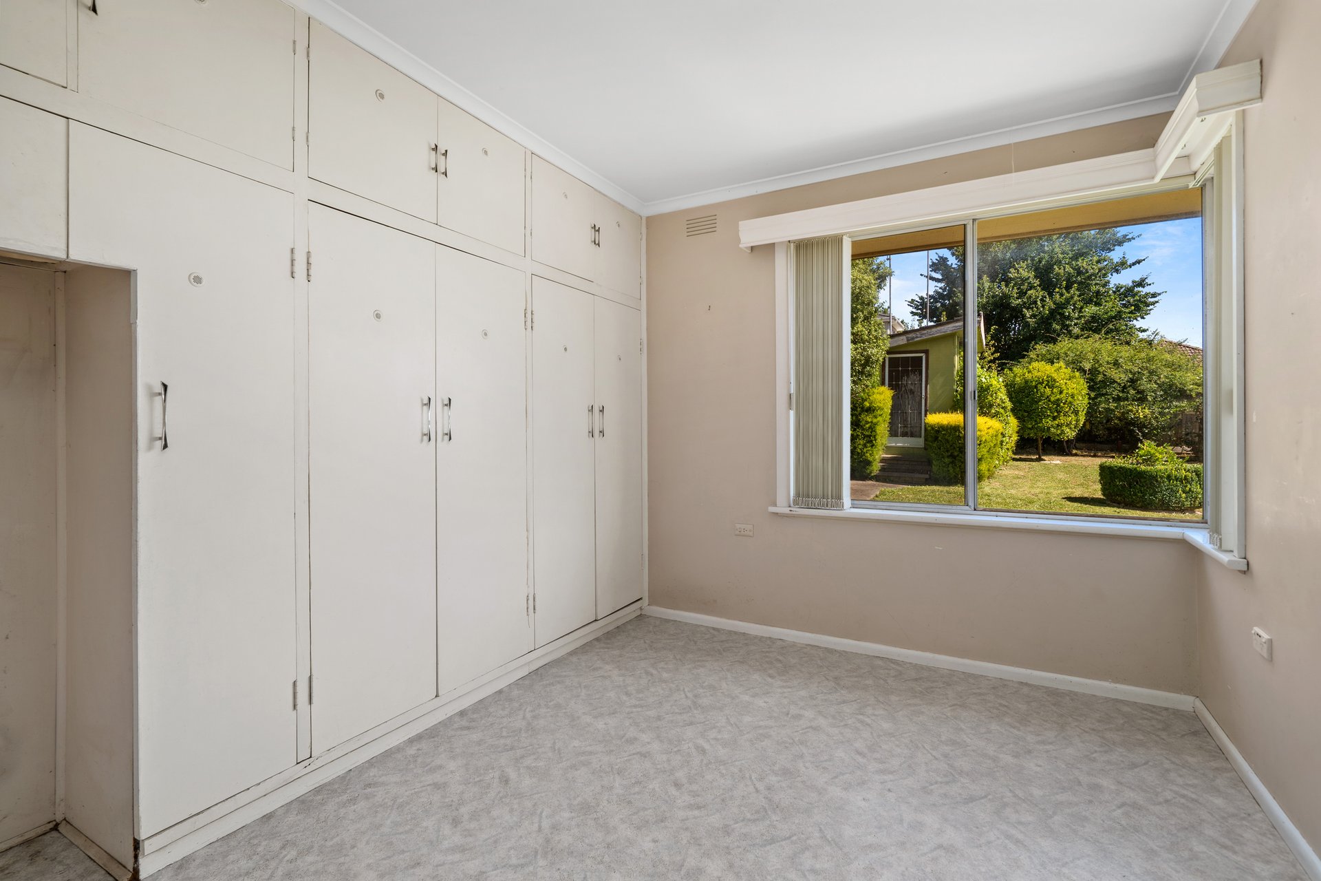 10 Barlyn Road, Mount Waverley image 10