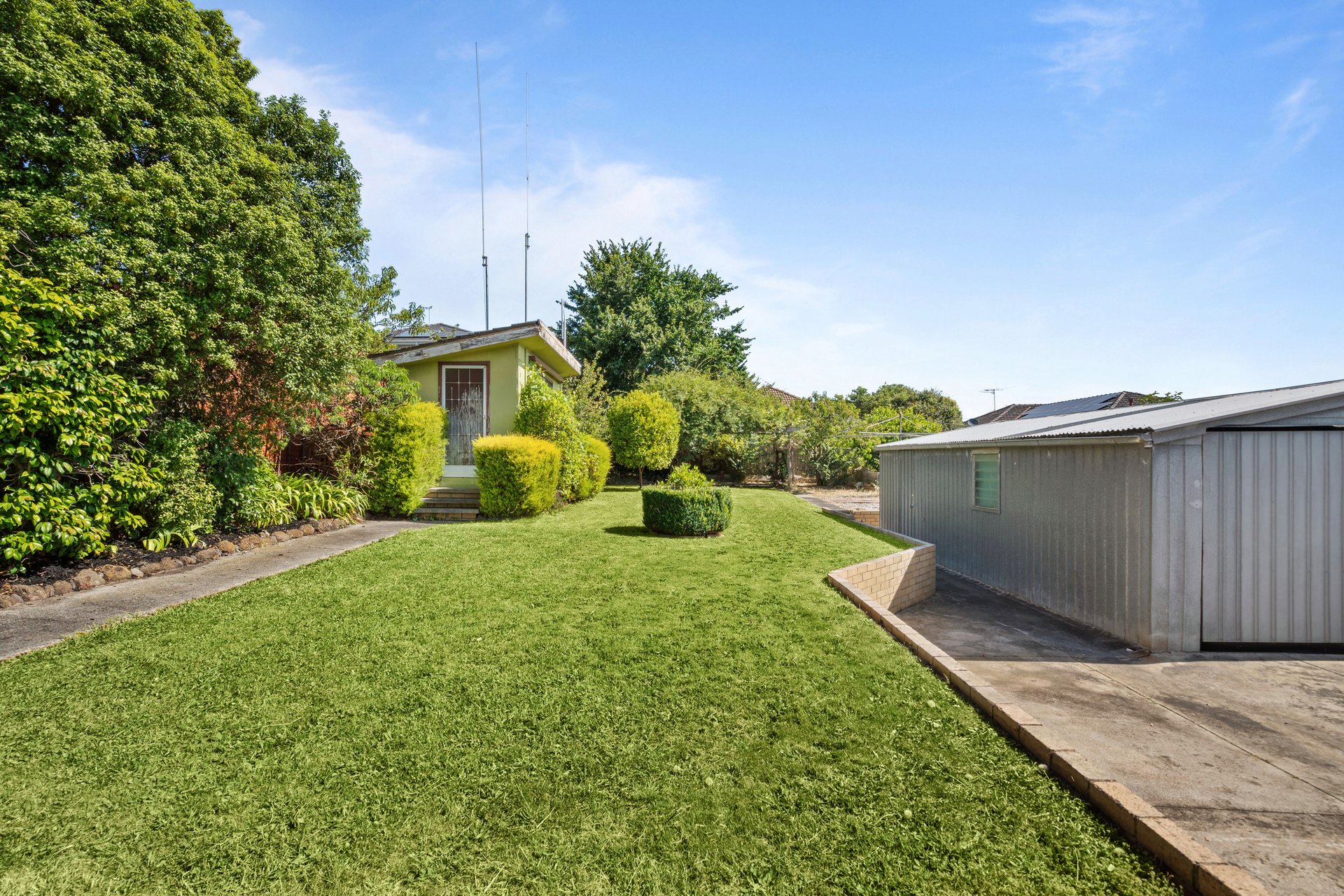 10 Barlyn Road, Mount Waverley image 13