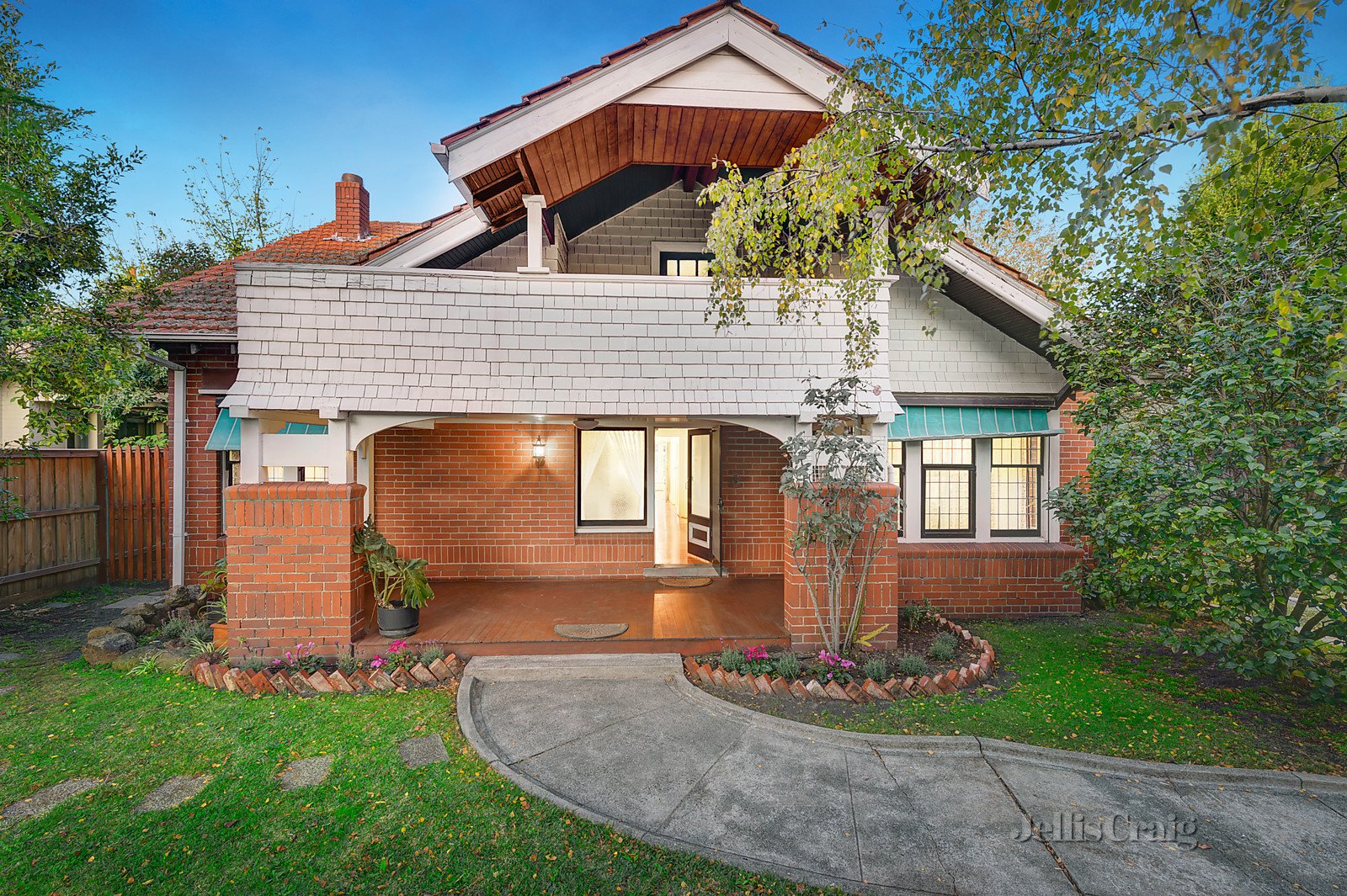 10 Barry Street, Kew image 2