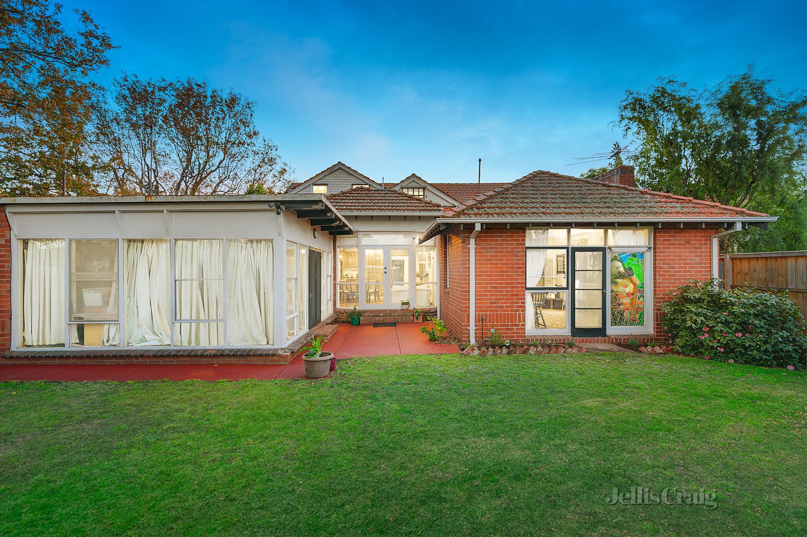 10 Barry Street, Kew image 8