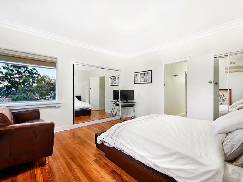 Property Gallery Thumbnail 5