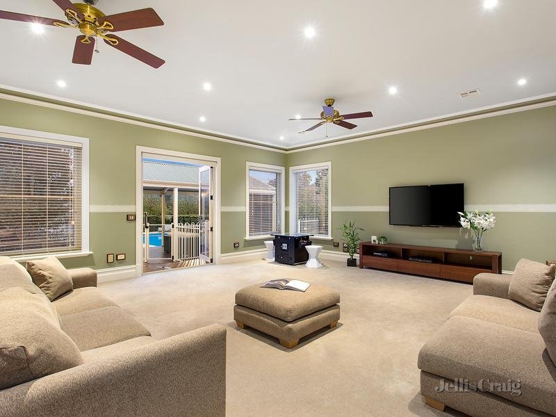 10 Bellbird Drive, Lilydale image 3