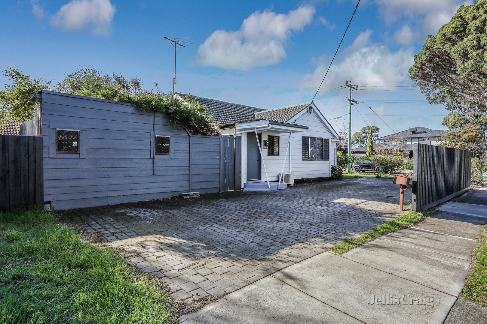 10 Belmar Avenue, Altona image 10